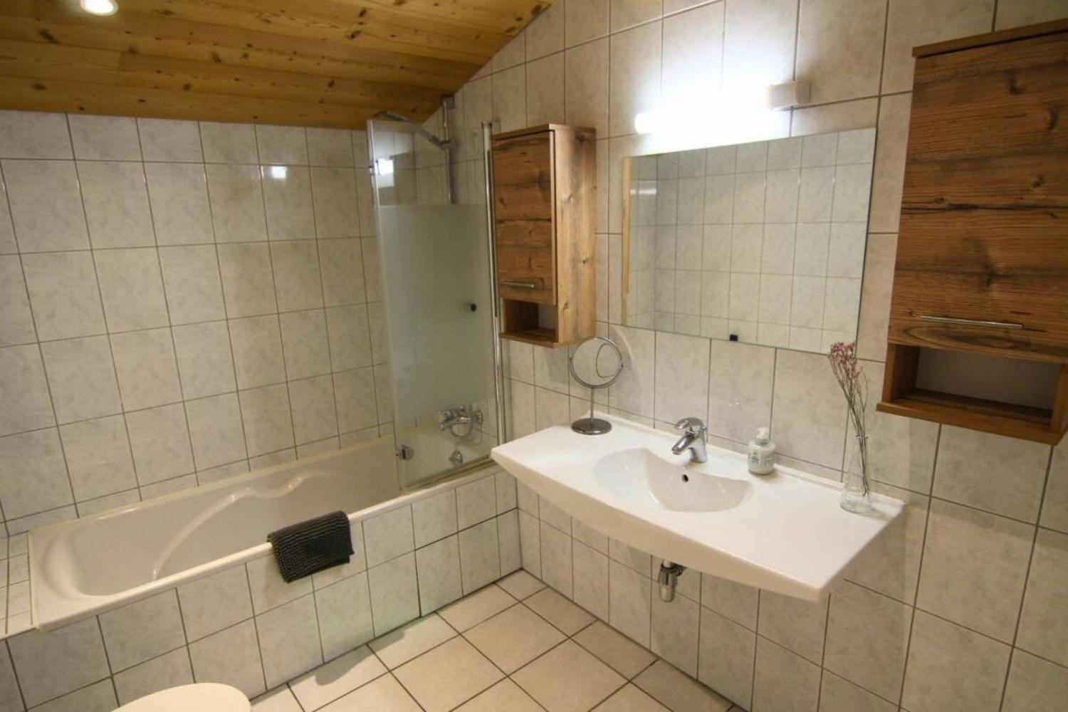 12-chelmer-driepersoonskamer-badkamer-scalewidthwzeymdbd-1466620