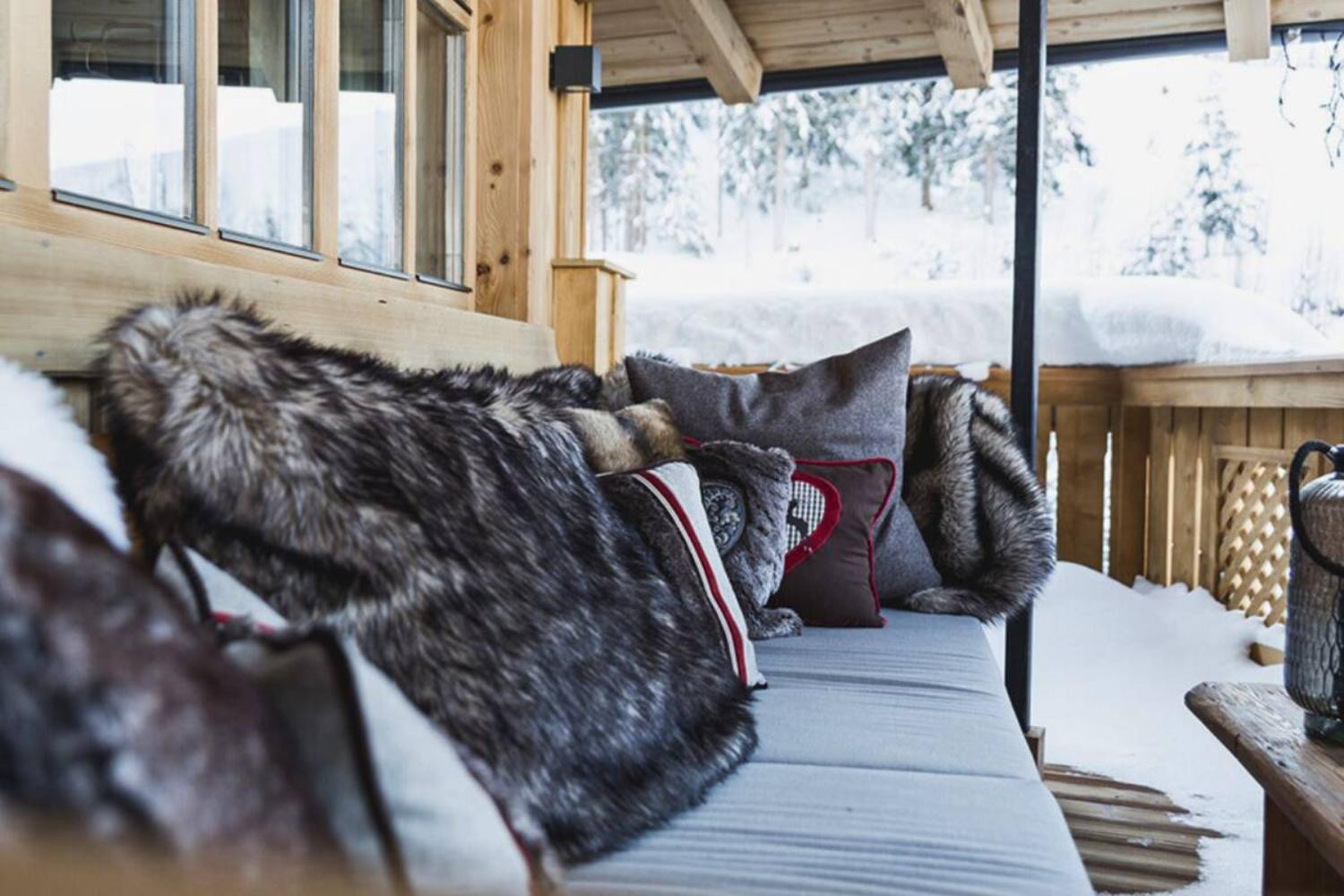 14-catered-chalet-lodge-of-joy-flachau-wagrain-balkon-scalewidthwzeymdbd-1467051