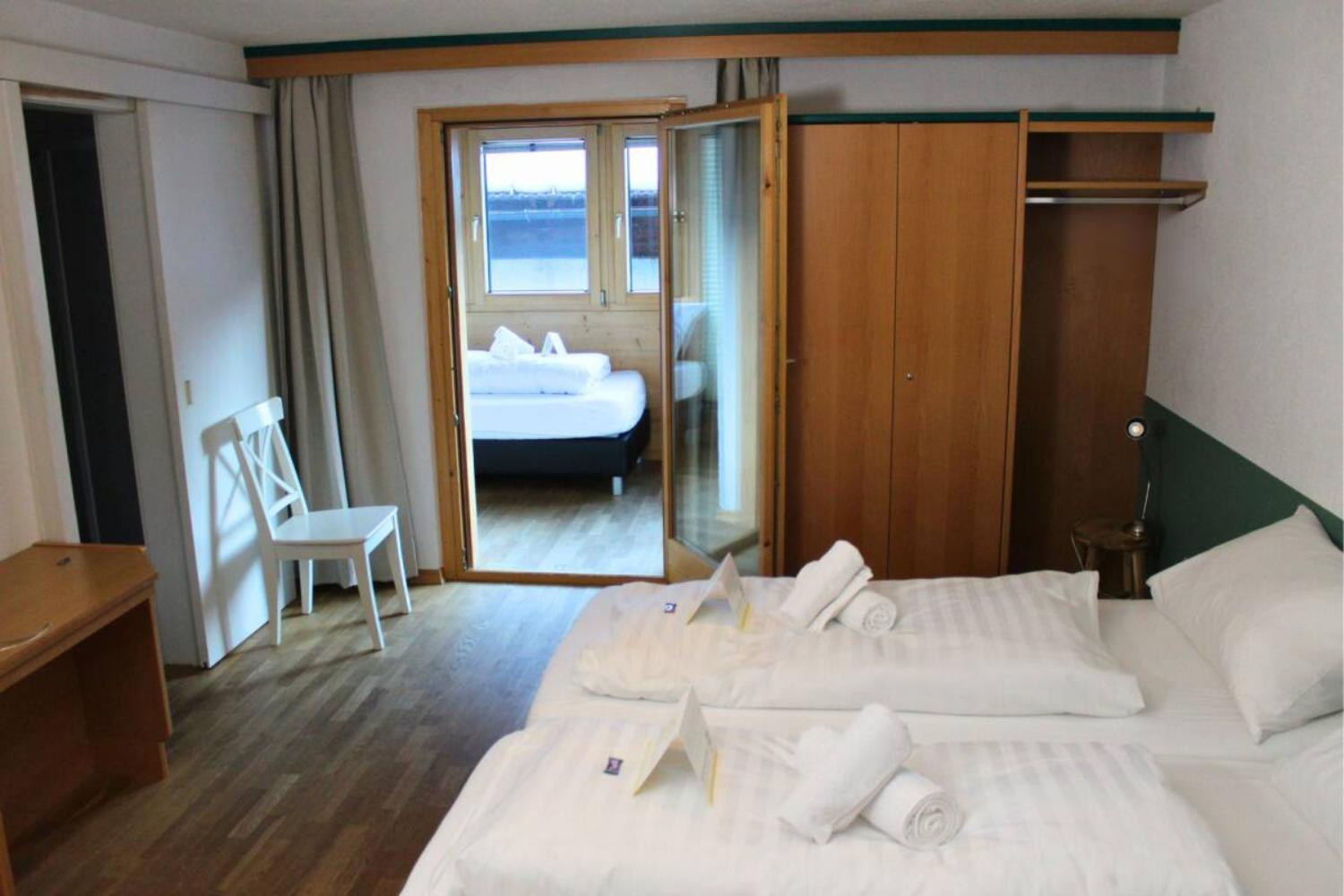 14-catered-chalet-ruth-soelden-driepersoonskamer-scalewidthwzeymdbd-1467196