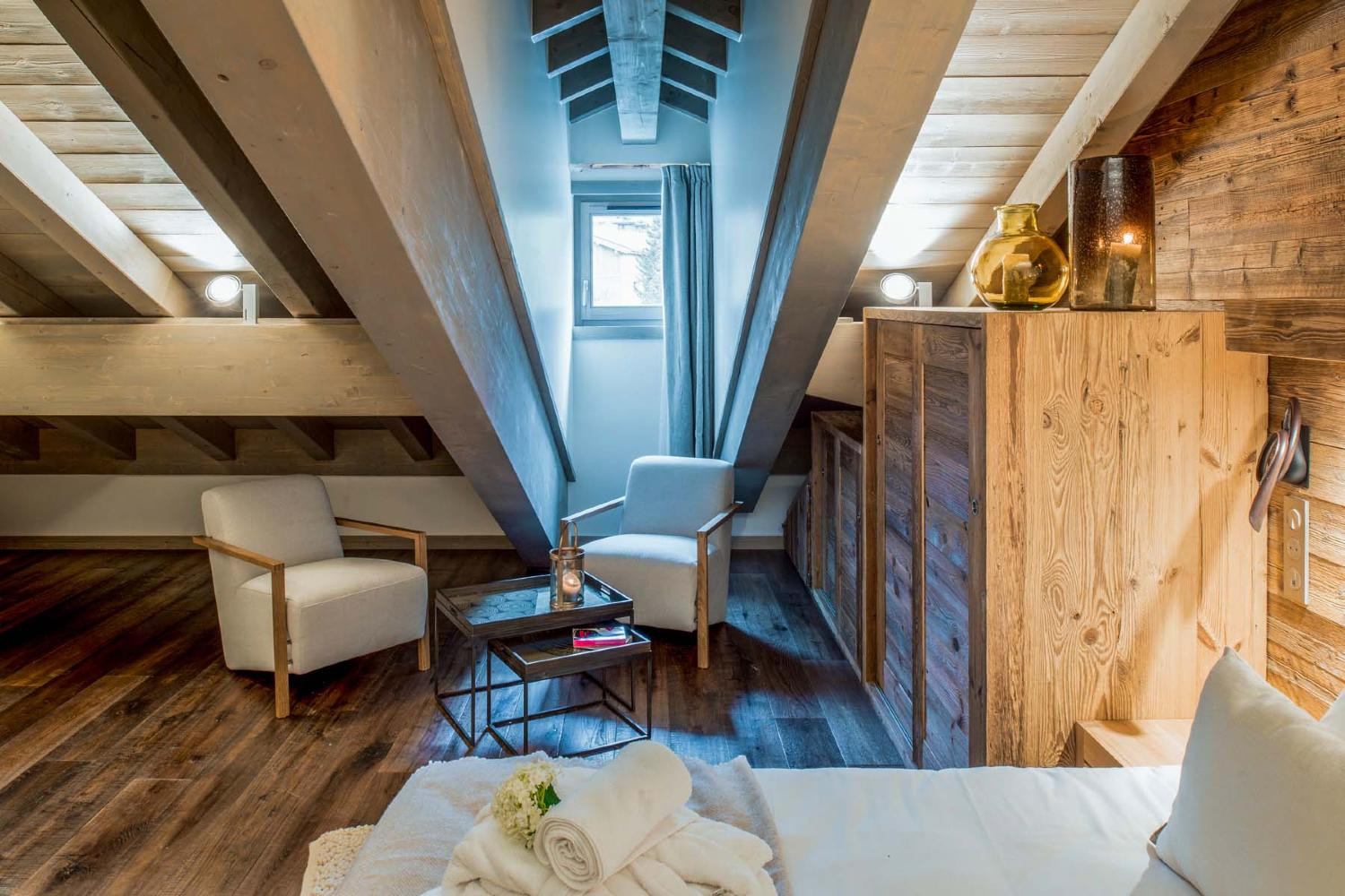 14mammoth-lodge-d1324-1147883