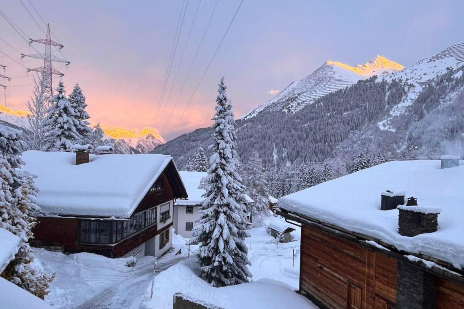 16-scalewidthwzeymdbd-catered-chalet-christoph-sankt-anton-uitzicht-1466859
