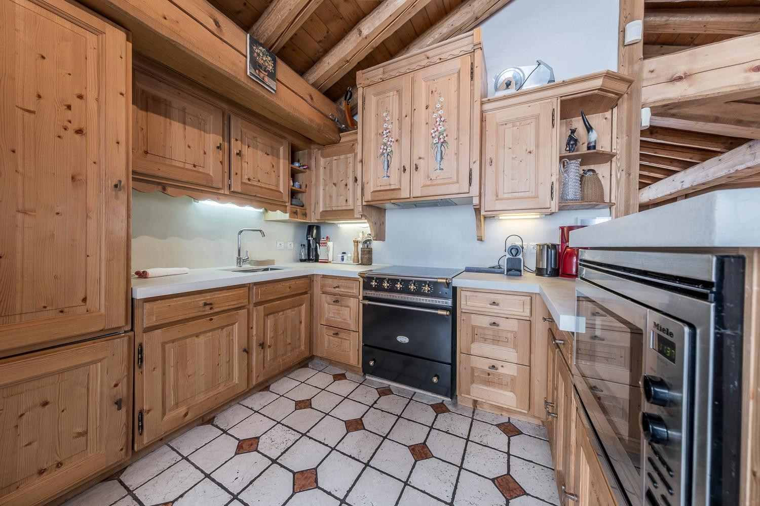 1c1ce0a0-6ca4-41b6-9fa6-c002a70eb669-1451720