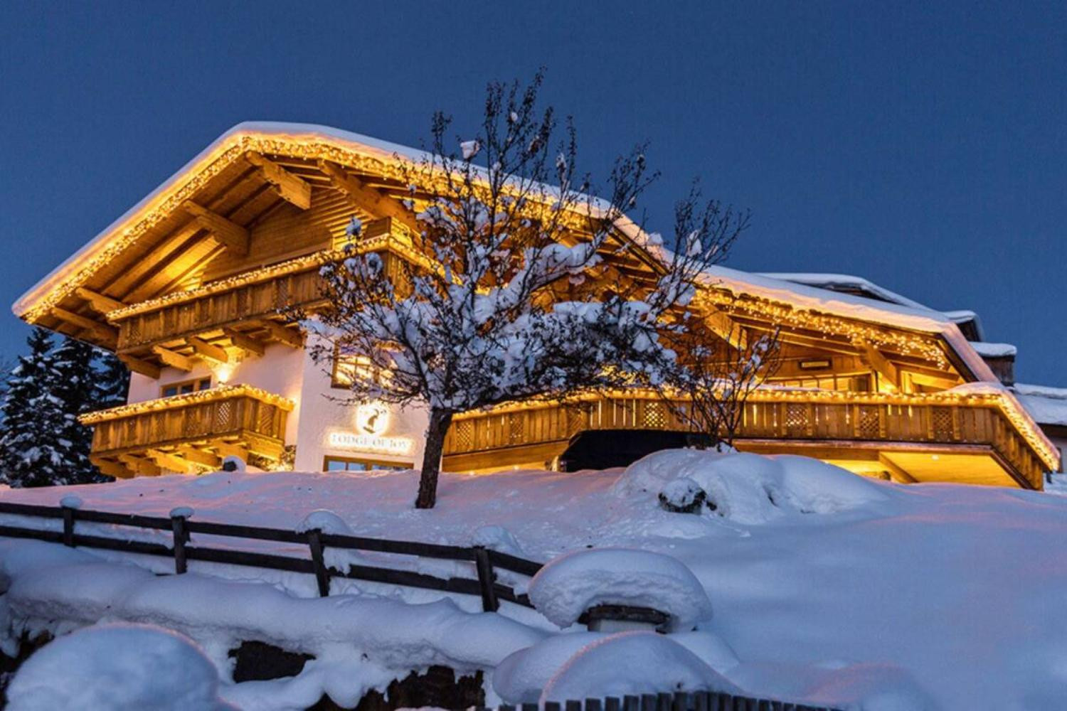 20-catered-chalet-lodge-of-joy-wagrain-flachau-avond-aanzicht-scalewidthwzeymdbd-1467056