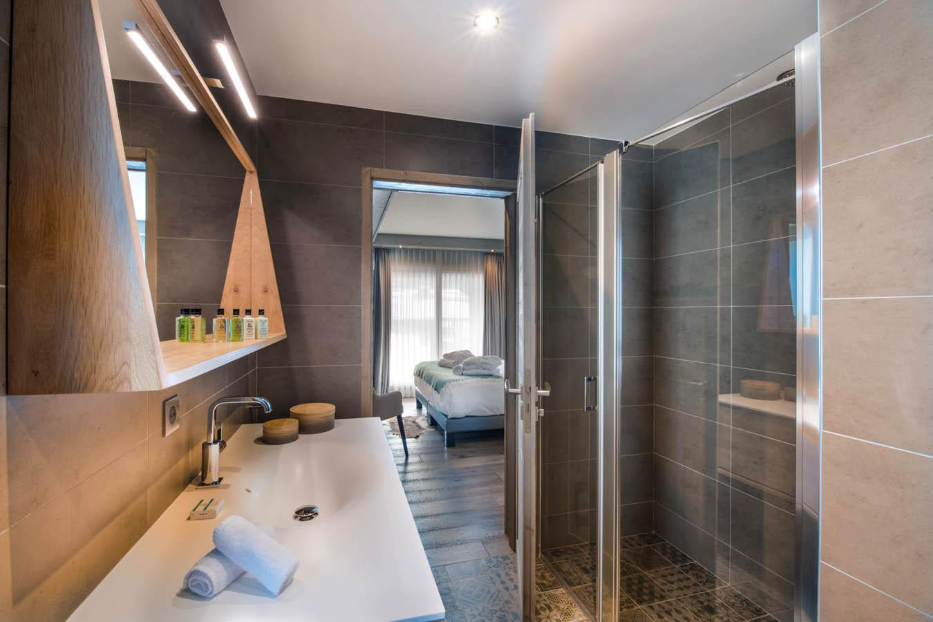 20pg-mammoth-lodge-d15-119-1147918