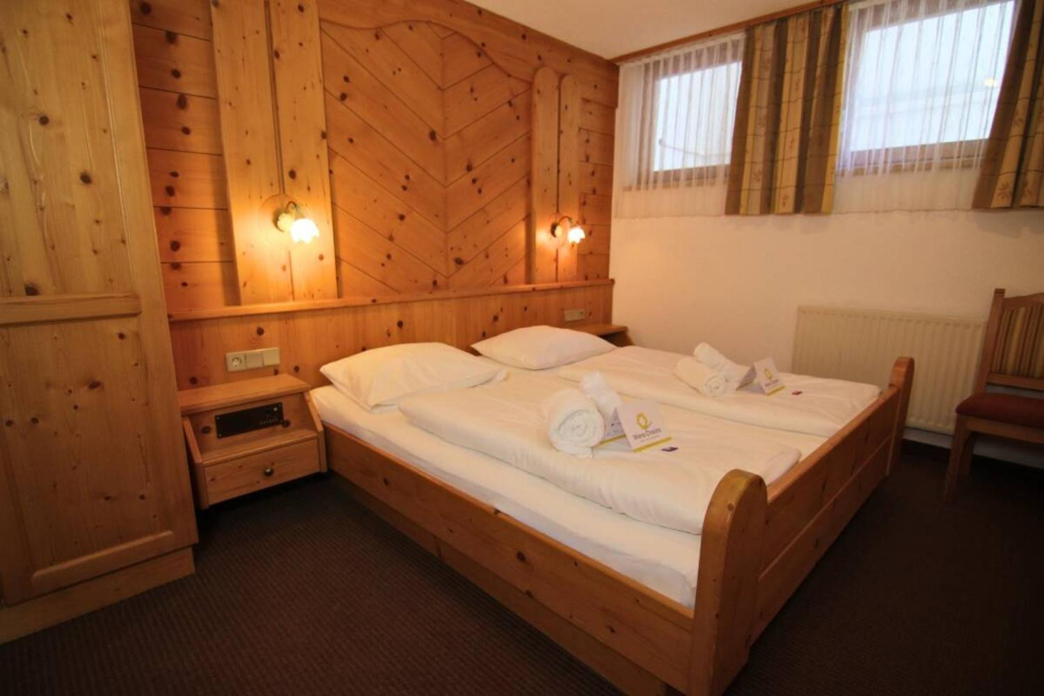 26-scalewidthwzeymdbd-catered-chalet-elfriede-fiss-slaapkamer-appartement-c-1466969 26-scalewidthwzeymdbd-catered-chalet-elfriede-fiss-slaapkamer-appartement-c-1466969