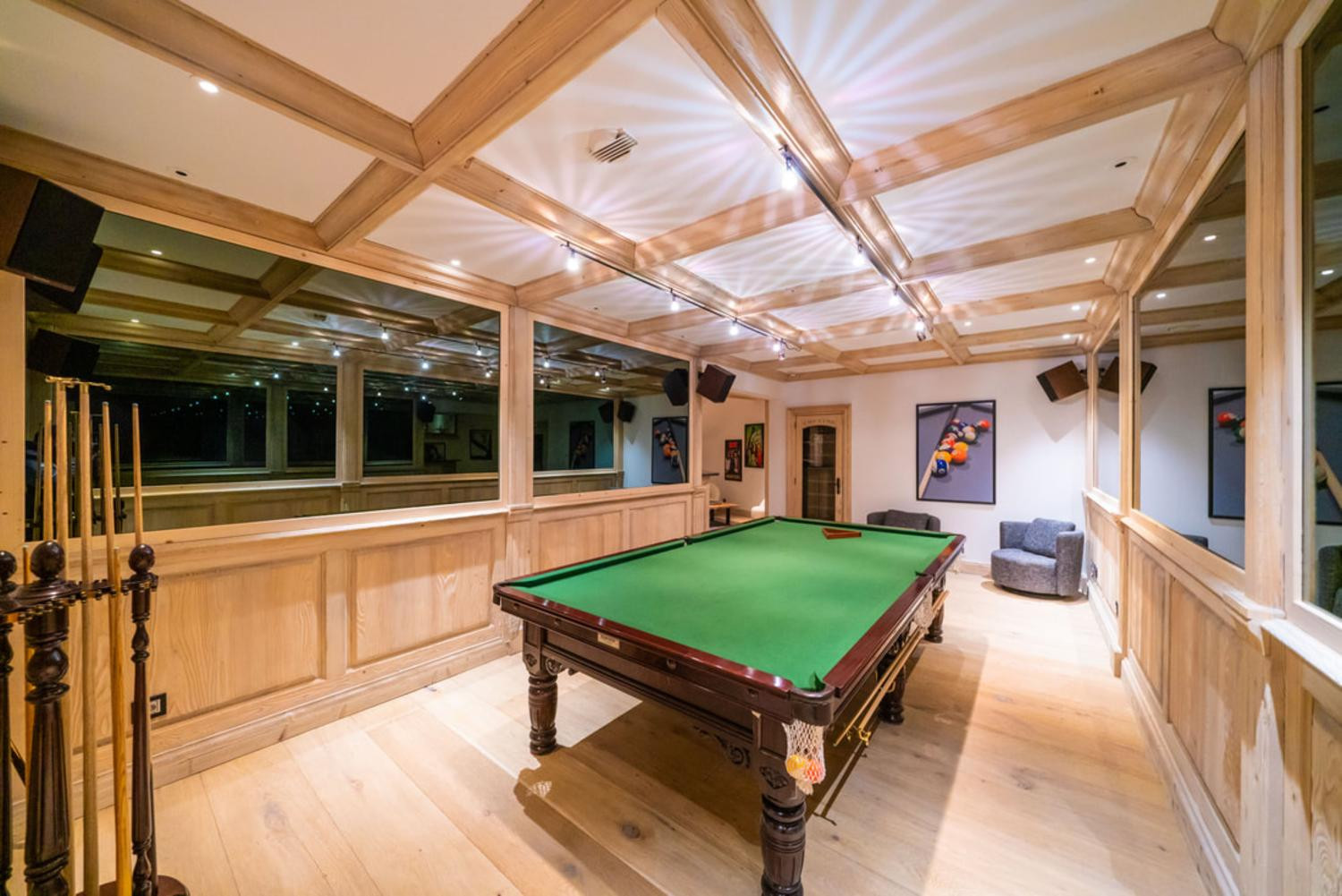 28f636ea-4cc3-4400-9643-d2102c0d3a62-1451317