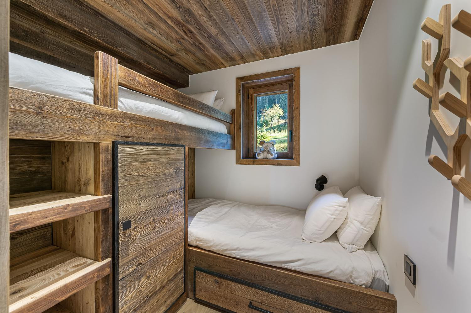 2a0f5d3c-bc09-4696-b661-b8284cedd542-1451509 2a0f5d3c-bc09-4696-b661-b8284cedd542-1451509