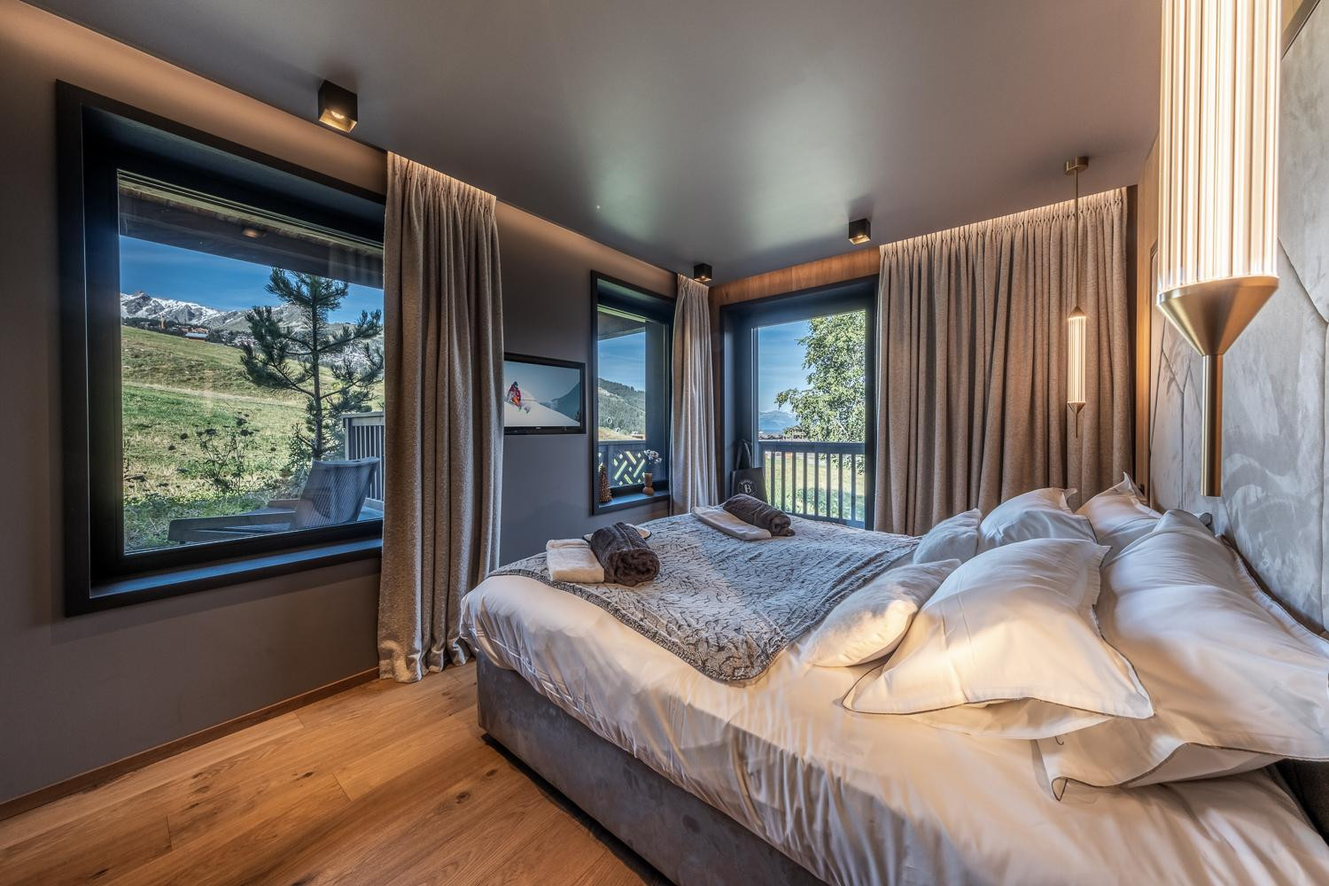 2a851e0c-078f-4d83-ae83-b3d49aba5216-1451360