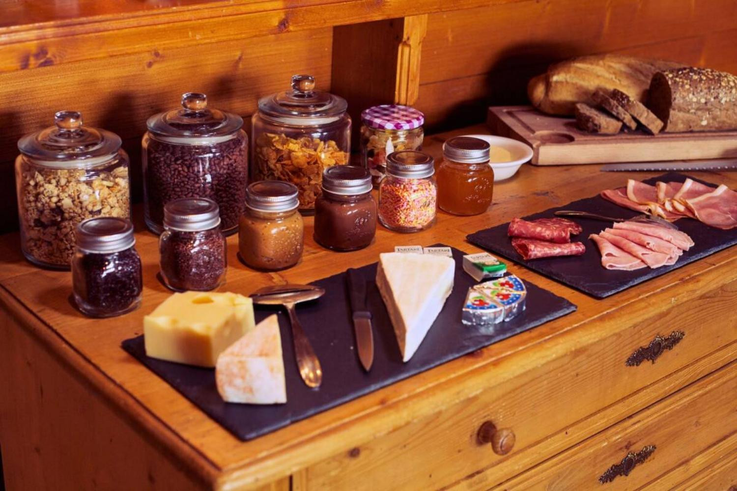 3-chalet-in-de-wolken-les-menuires-ontbijt-scalewidthwzeymdbd-1466625 3-chalet-in-de-wolken-les-menuires-ontbijt-scalewidthwzeymdbd-1466625