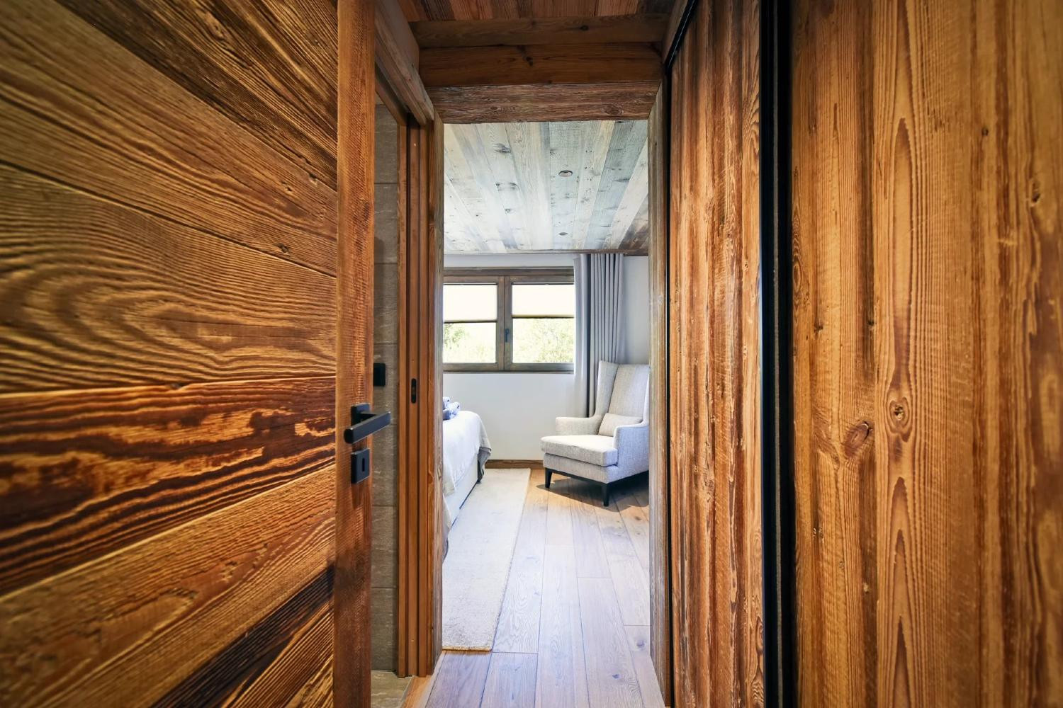 3c709c4a-b668-4020-811c-7d6ac516ed66-1451051