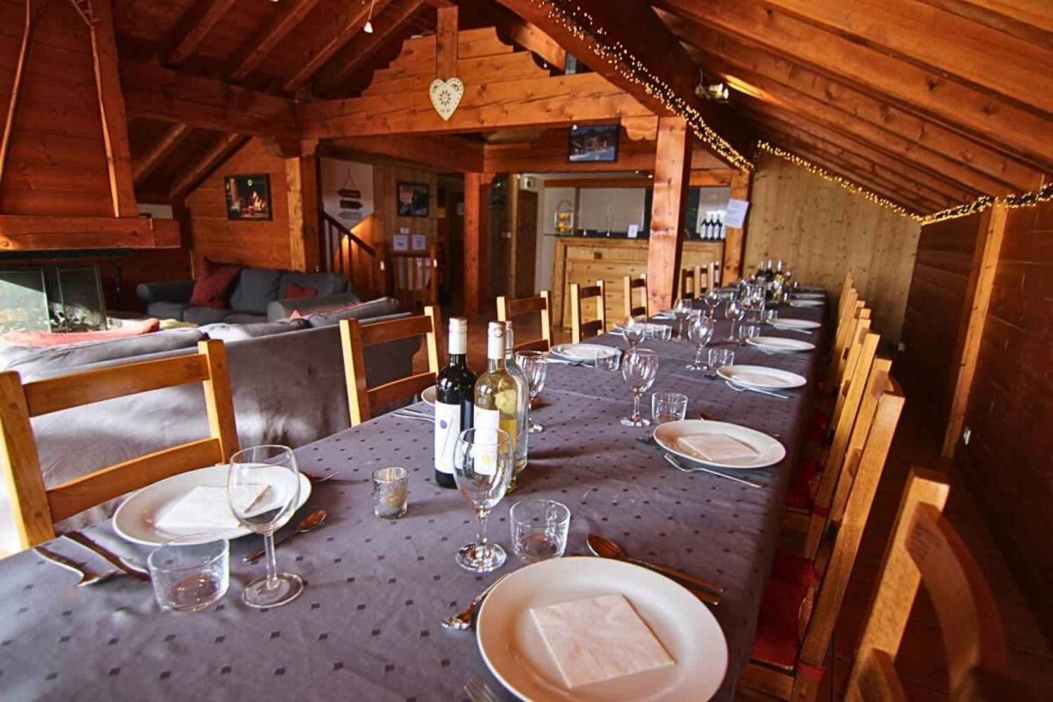 4-chalet-in-de-wolken-les-menuires-dinertafel-scalewidthwzeymdbd-1466628 4-chalet-in-de-wolken-les-menuires-dinertafel-scalewidthwzeymdbd-1466628