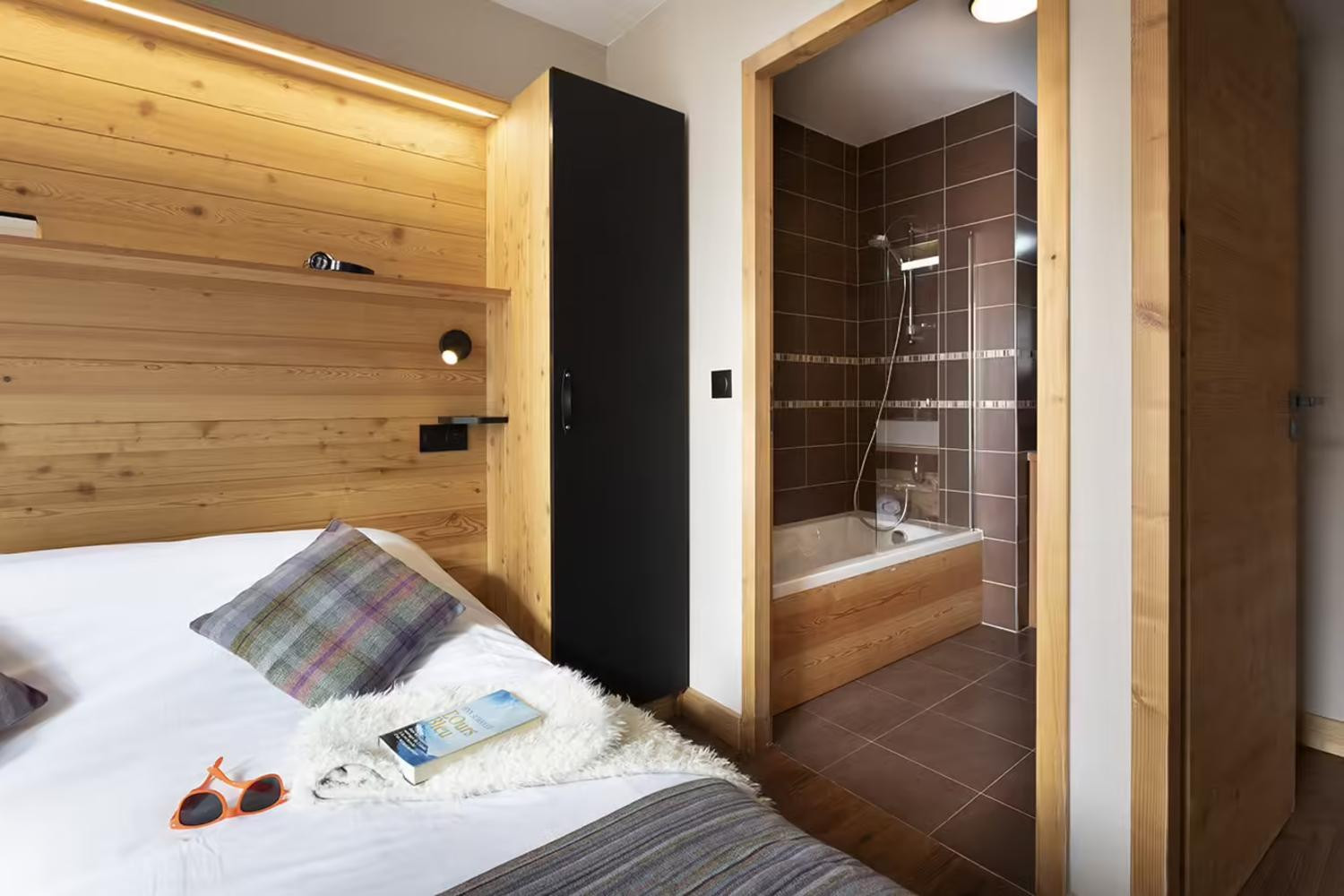 4p8-030-405-4p8pers-altavivam-reyboz-1452610