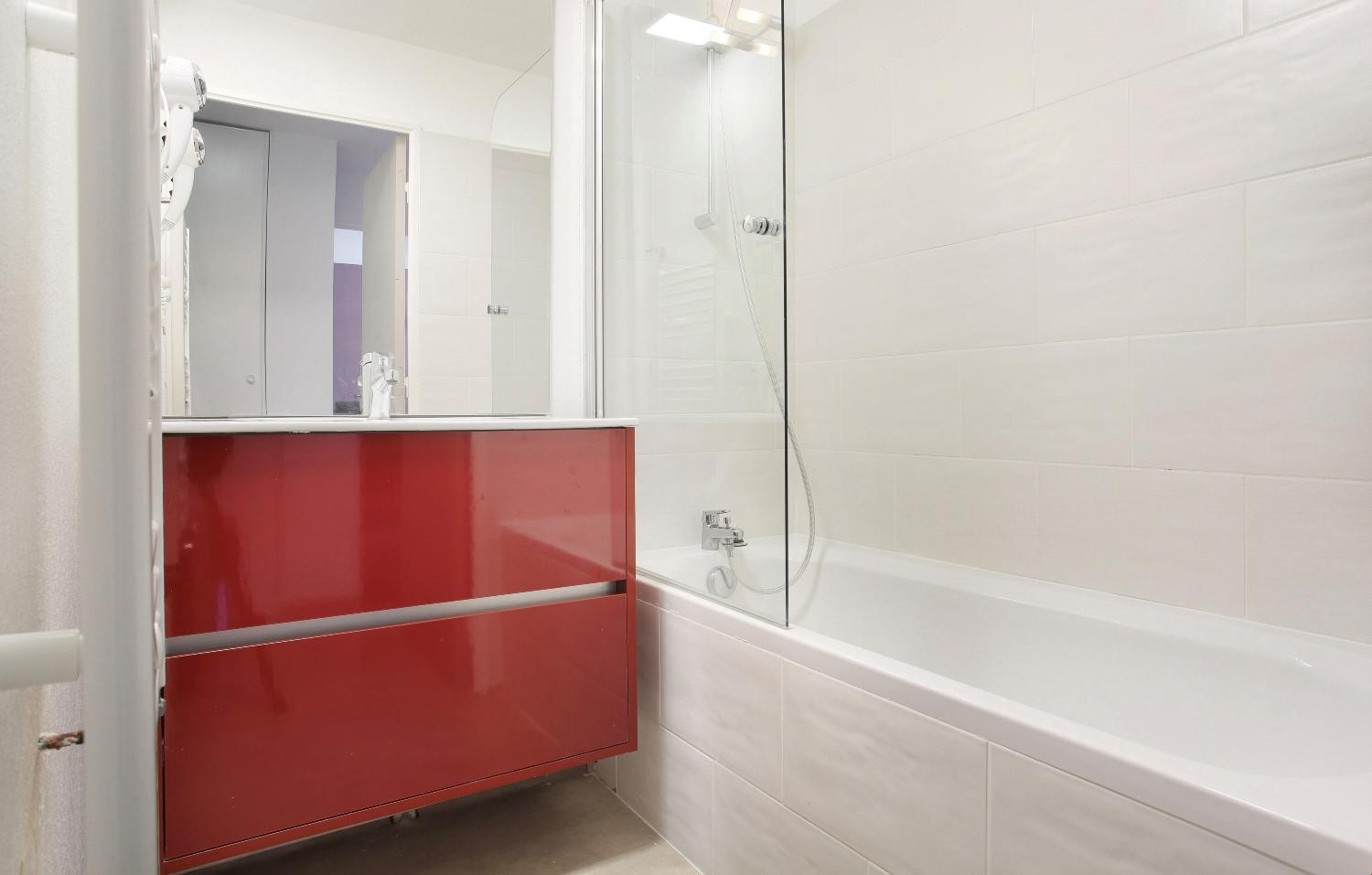 5-2420-tmpf4fa-location-ski-plagne-village-residence-prestige-odalys-front-de-neige-6-938379