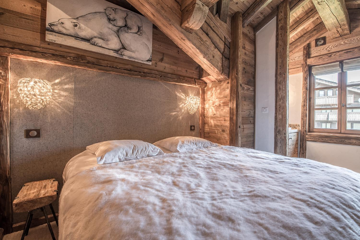 52bb71a6-8651-4230-a875-640c9a2b7f53-1451775