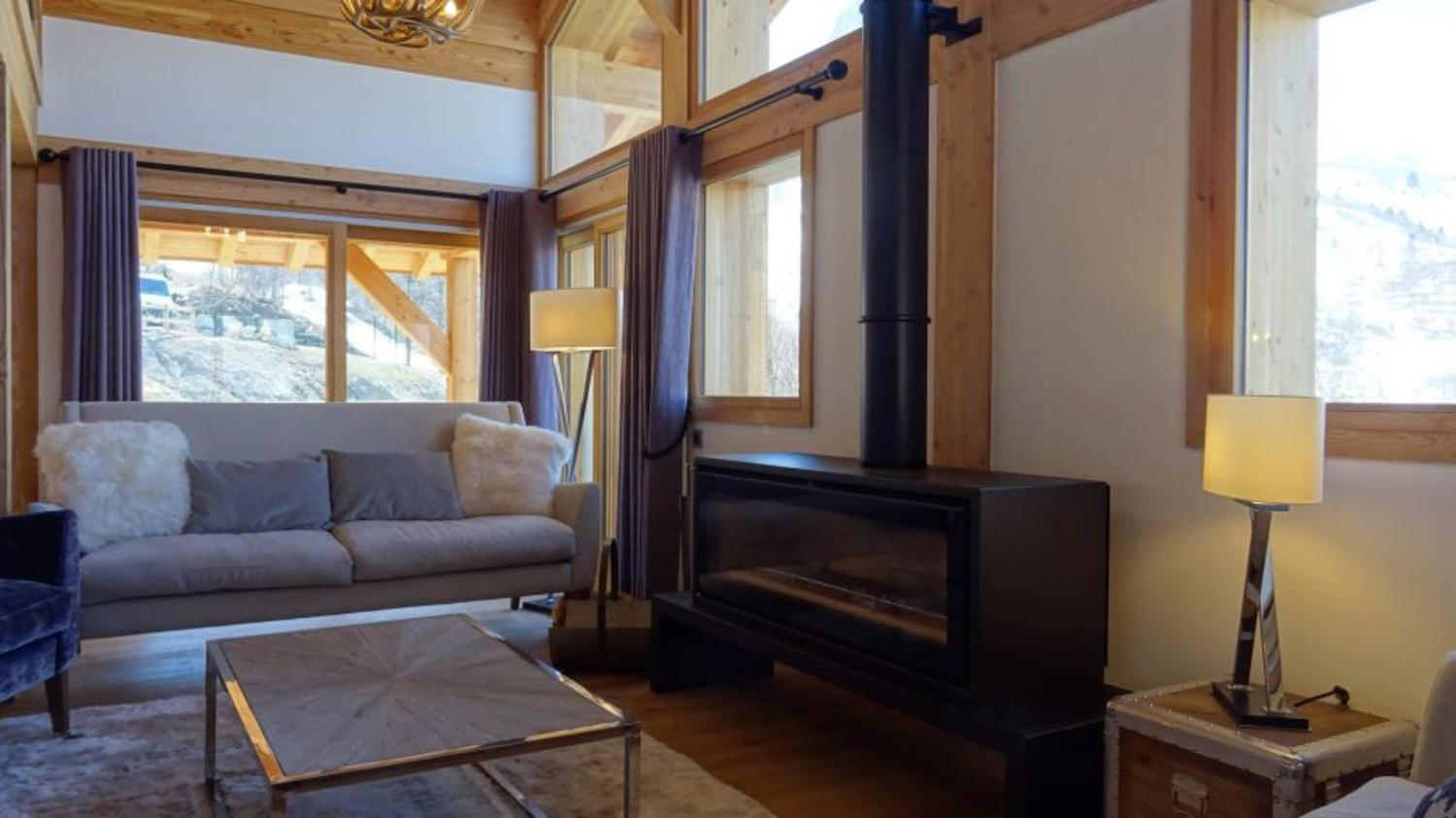 5916360-chalet-luna-living-room-1267163