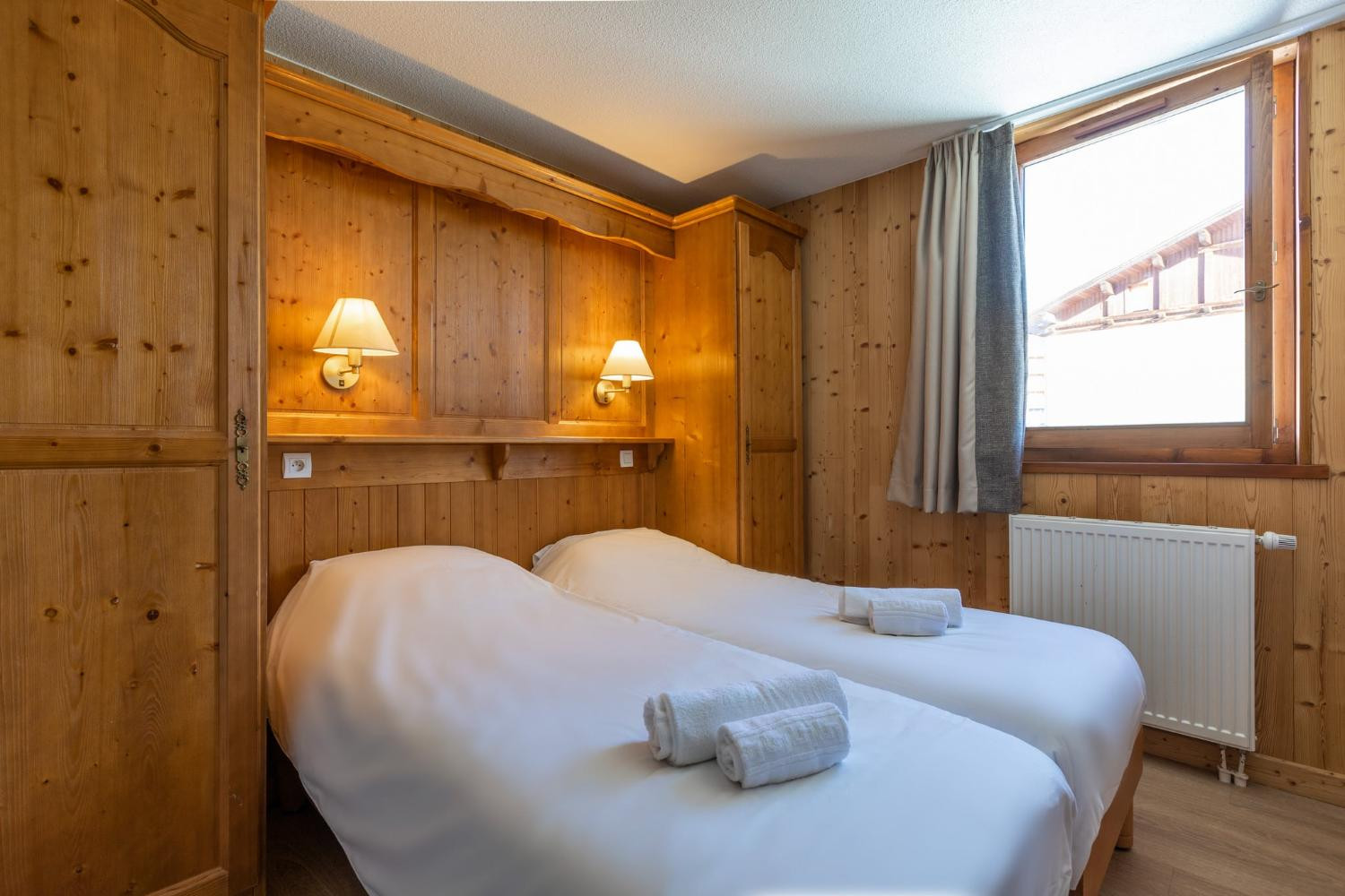 6-077-lesbalcons-apt368-14-16pers-c-reyboz-1462905 6-077-lesbalcons-apt368-14-16pers-c-reyboz-1462905