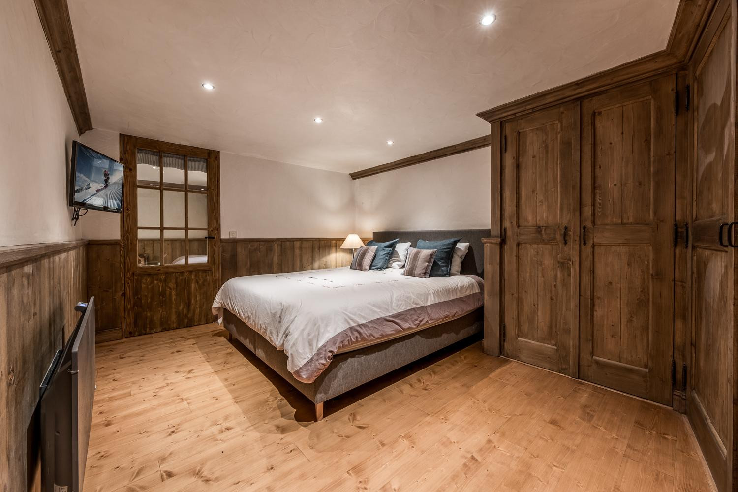 602bf592-e026-472f-817f-af8ca40c01f8-1451727