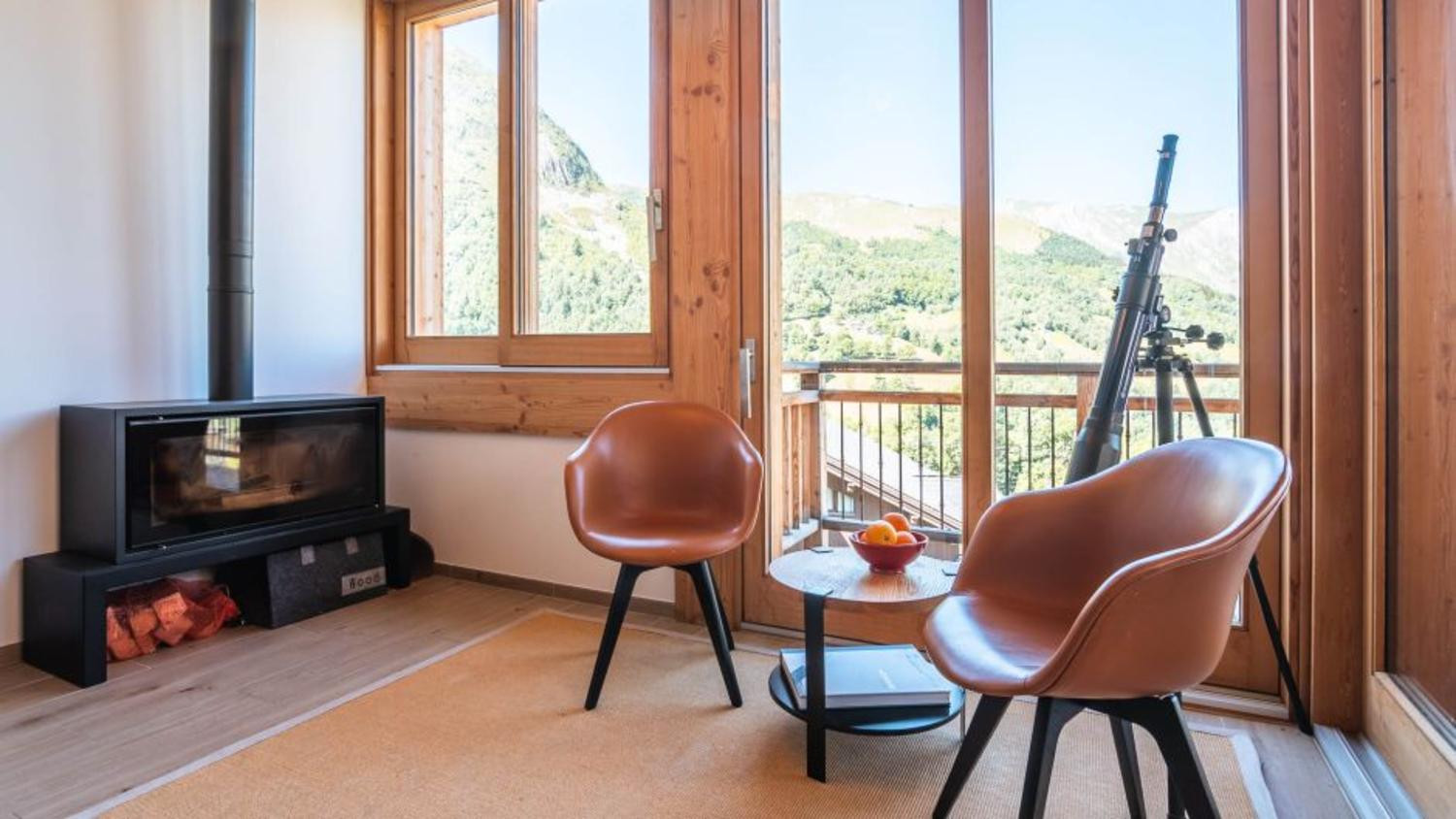 6105195-chalet-monte-corona-living-room-1267184