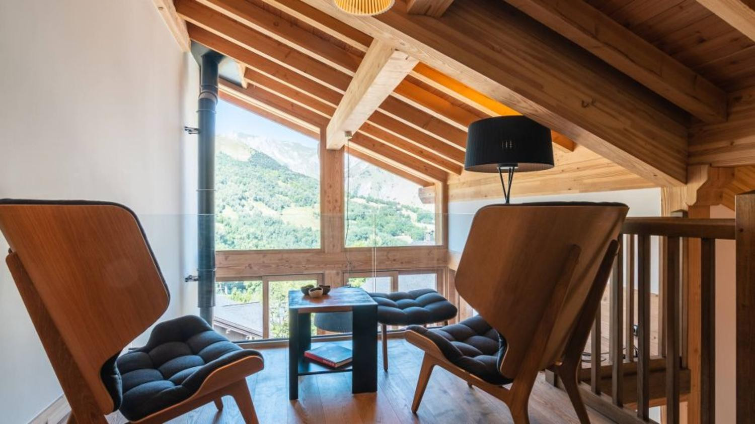 6105201-chalet-monte-corona-living-room-1267185