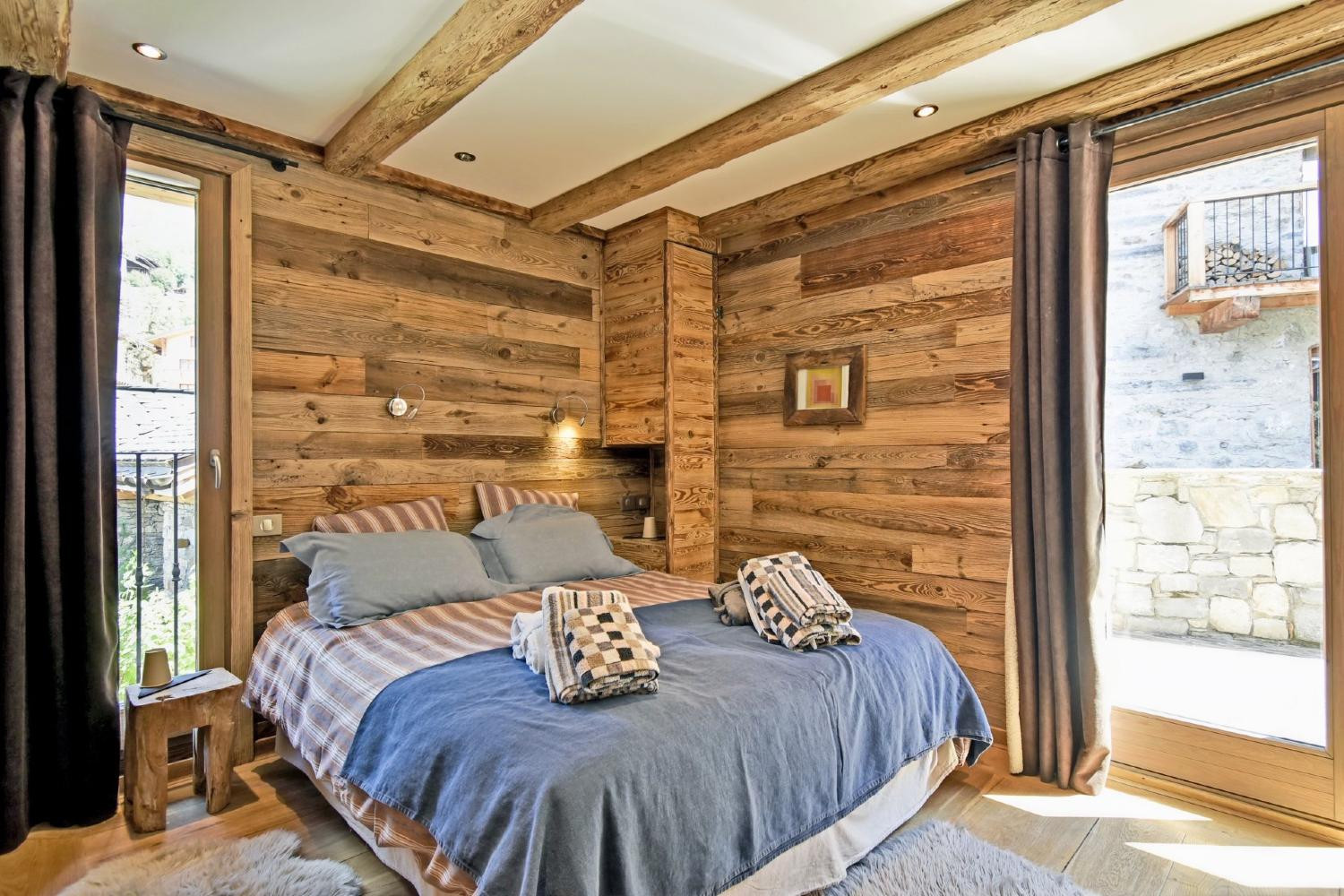 69dbf9cc-a4a8-444a-a002-0297ef82f93b-1451133