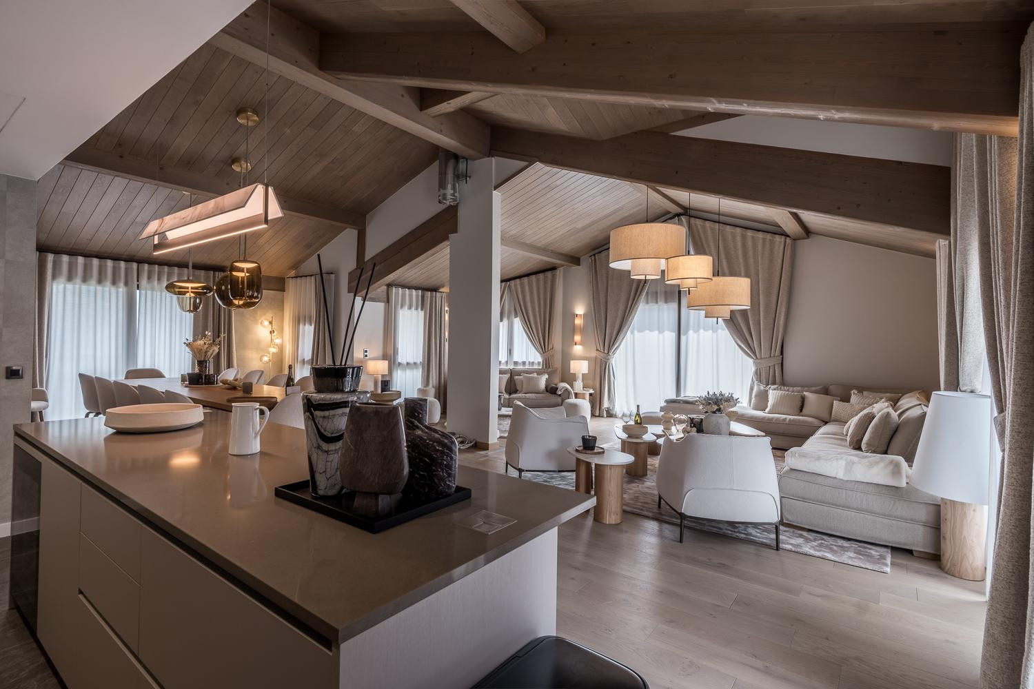 6e4e81fe-5ecb-4e77-be4d-d0a197568539-1451571