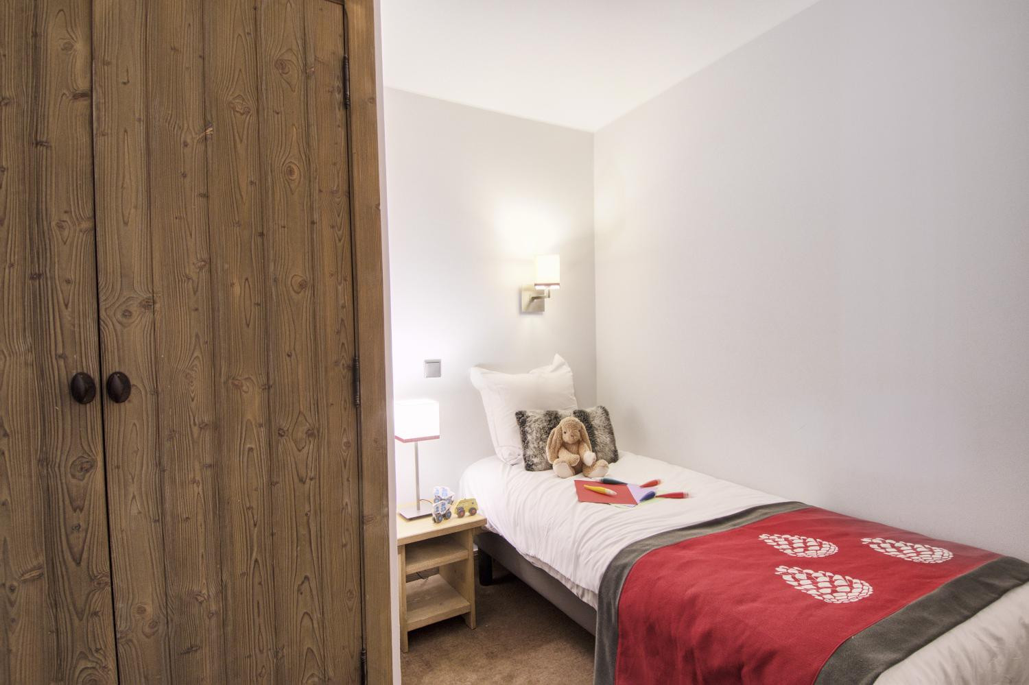 8-sleeping-alcove-2-bedrooms-chalet-du-forum-1038690