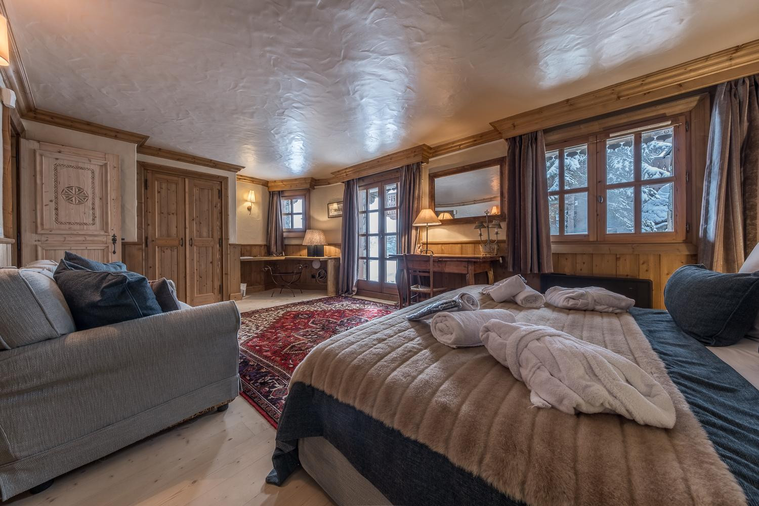 806002f5-c983-4842-9b4c-9b402ea7068a-1451706