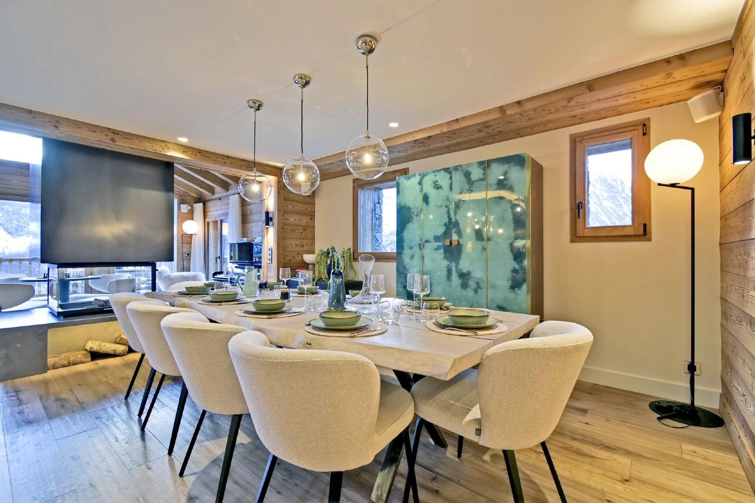 828888d9-16e2-4541-aed9-f870562e2fc6-1267142