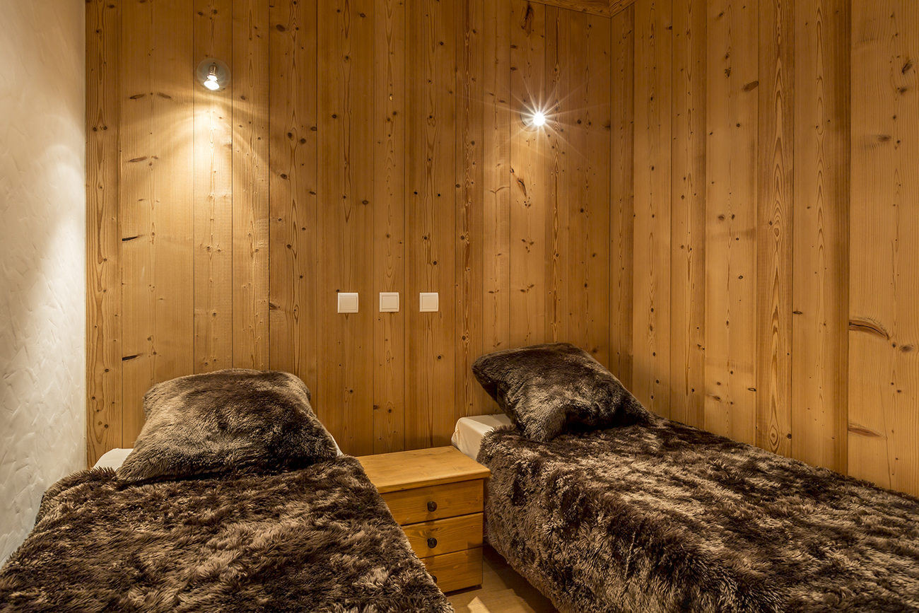 _lv_images__lot_0000010008_07_1456749