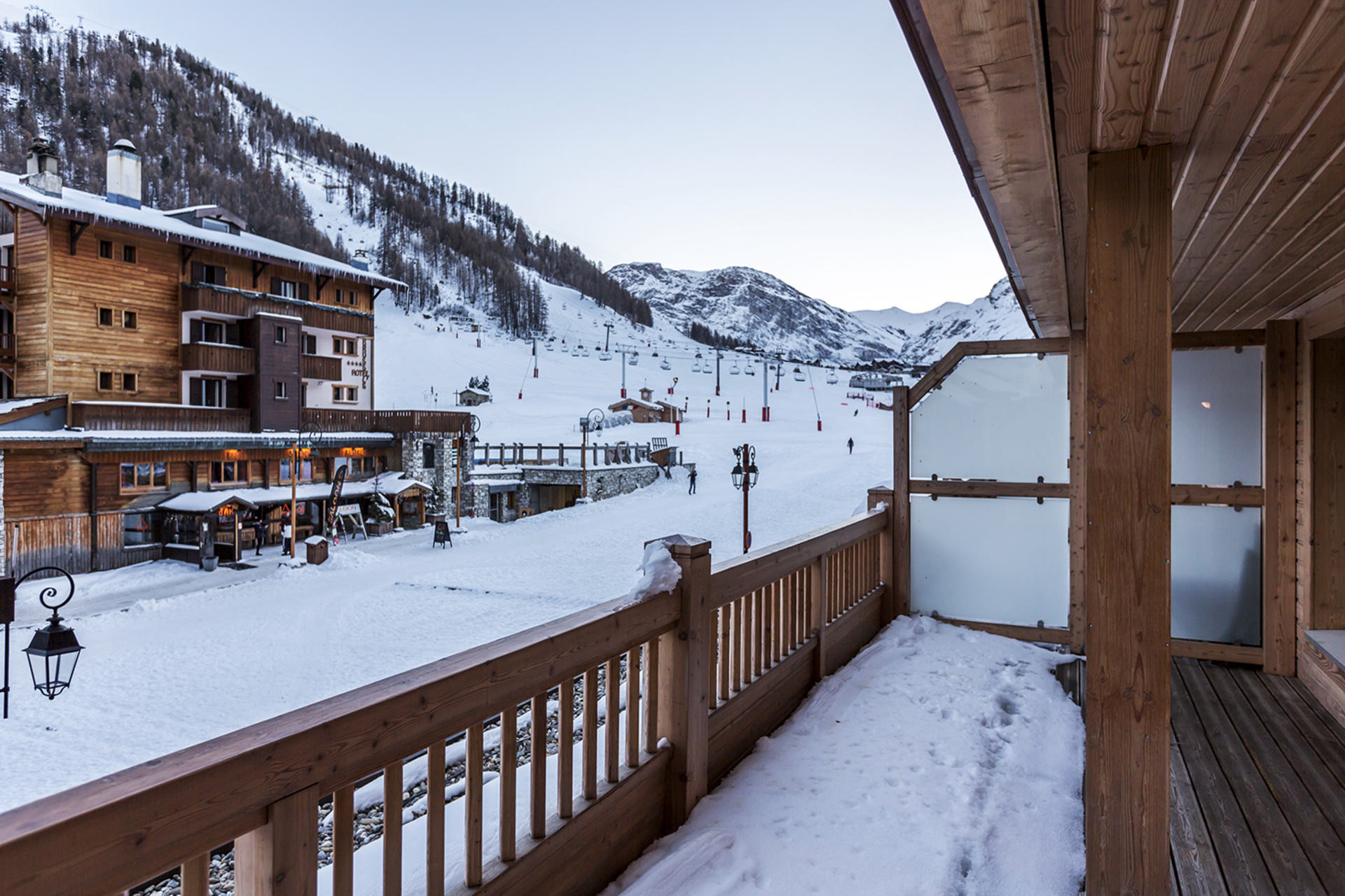 _lv_images__lot_0000010008_13_1456755