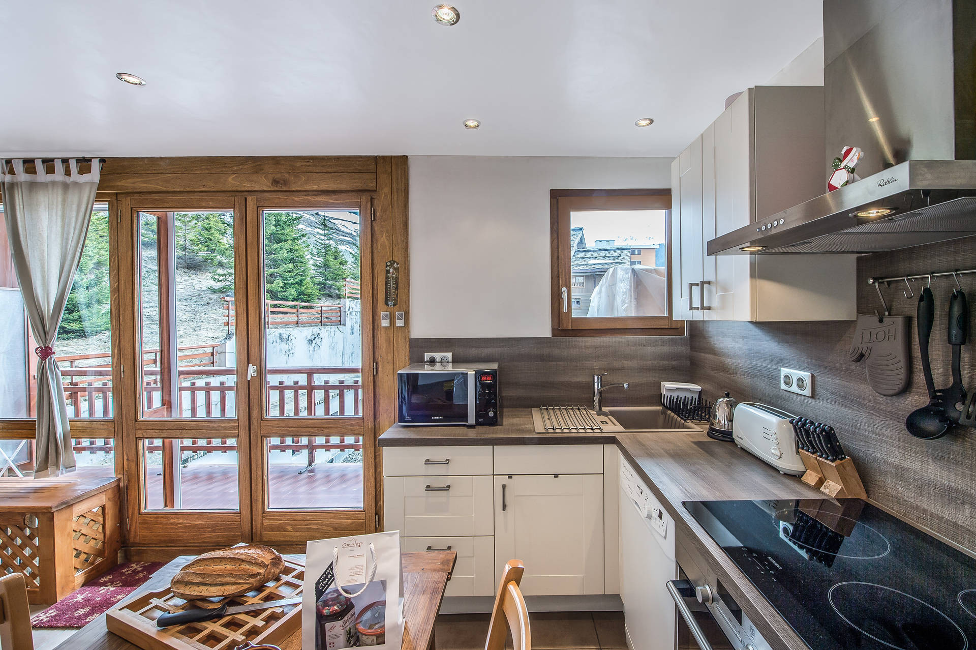 _lv_images__lot_0000010039_09_1446062