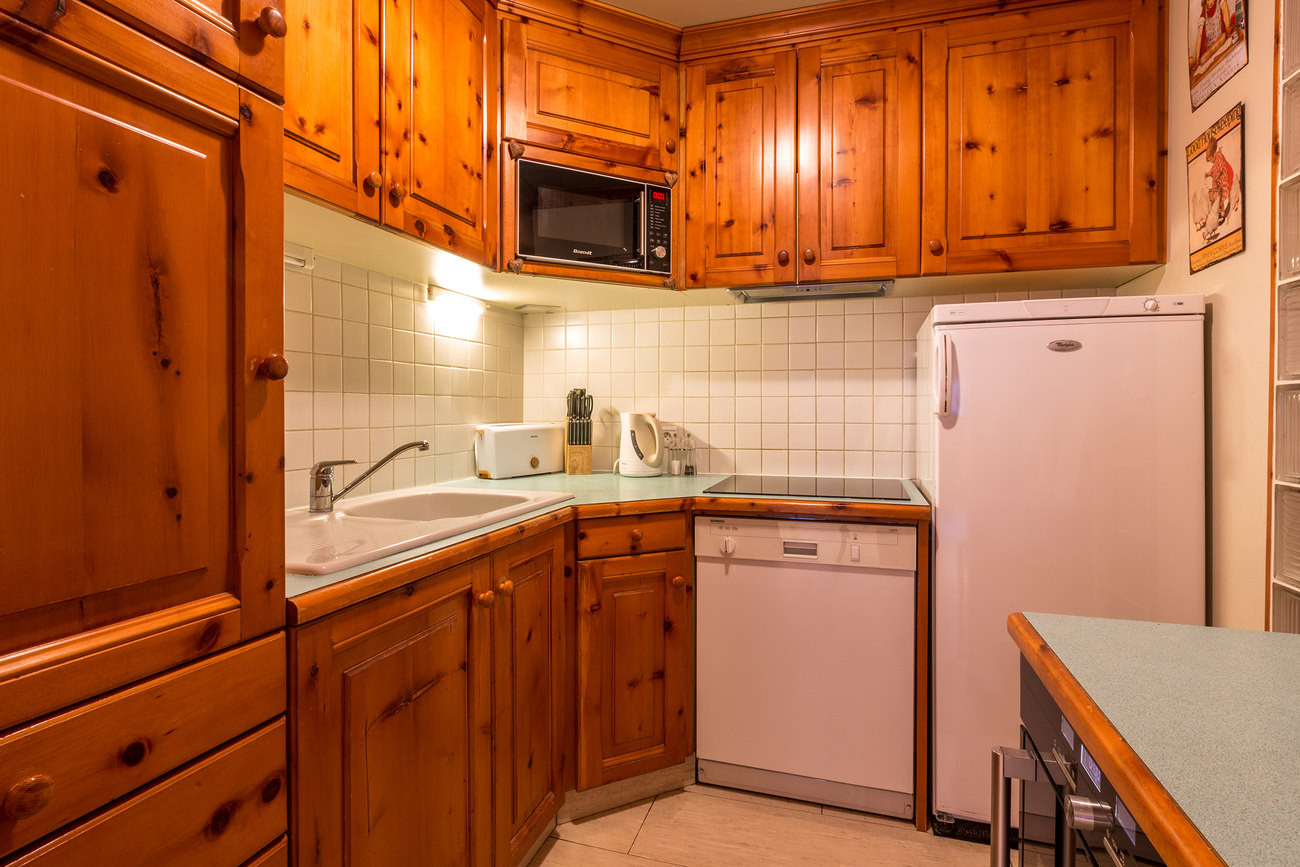 _lv_images__lot_0000030044_05_1458623