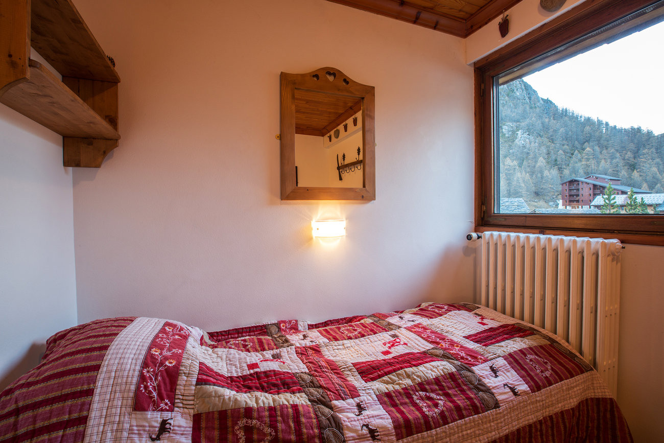 _lv_images__lot_0000030044_08_1458626