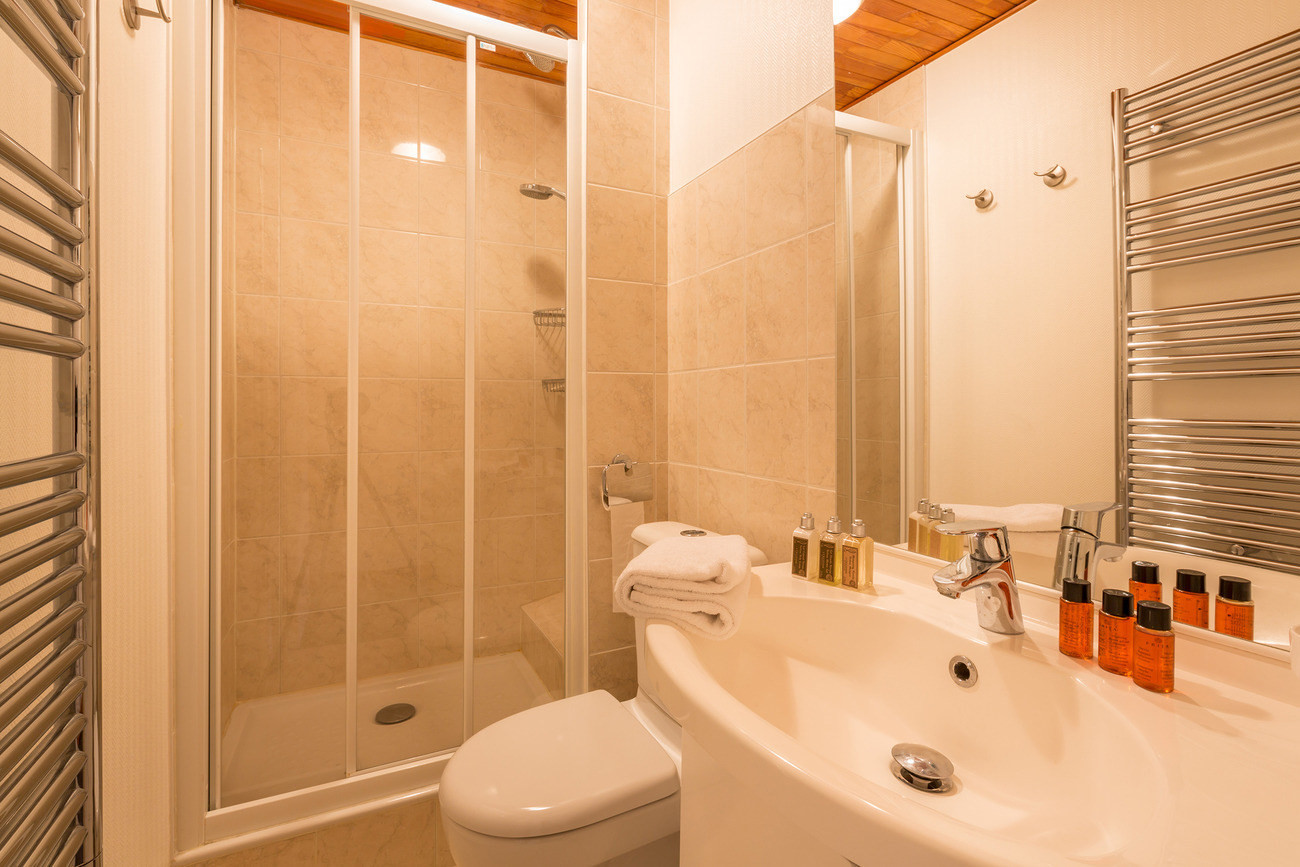 _lv_images__lot_0000030044_10_1458628