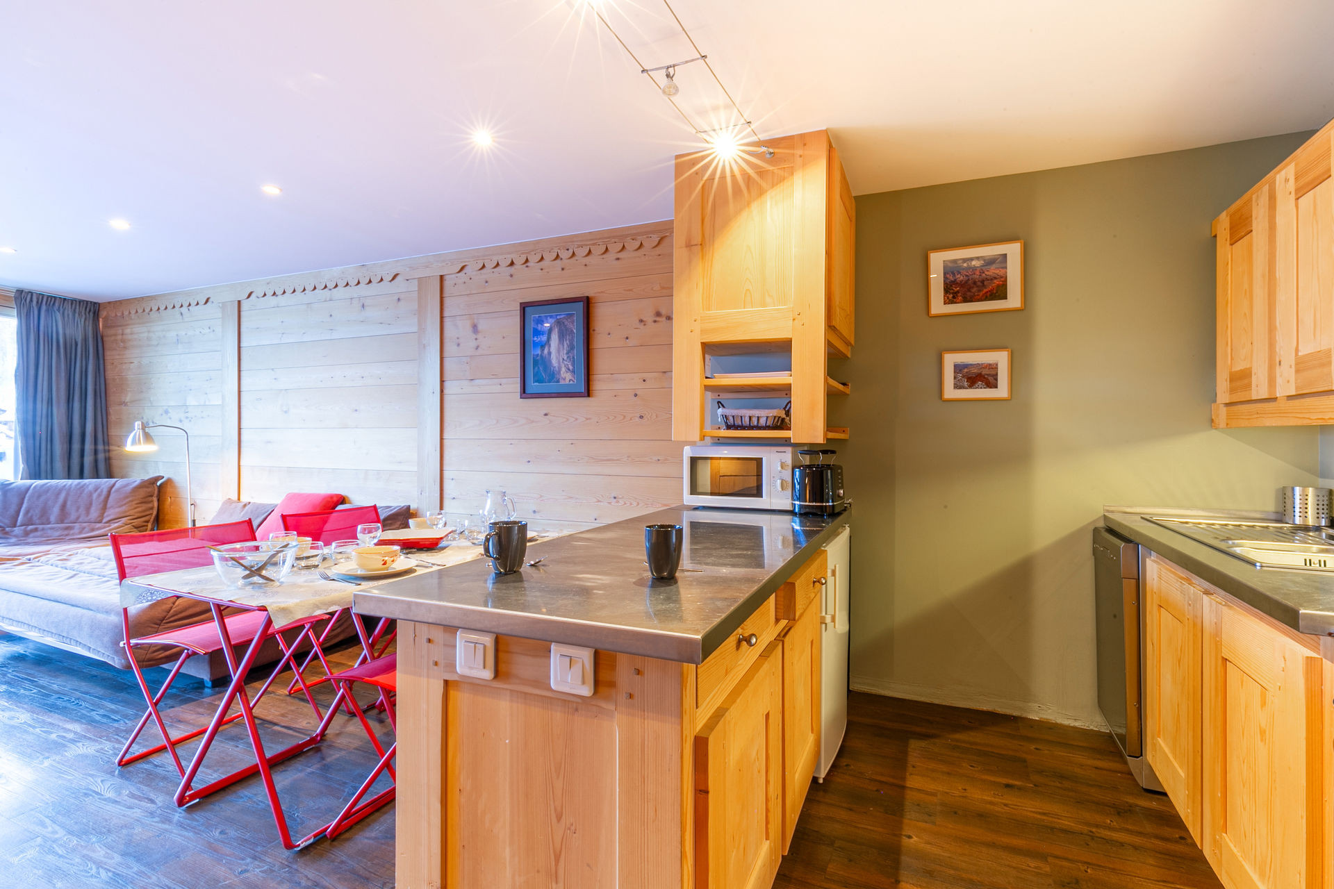 _lv_images__lot_0000100031_05_1455931