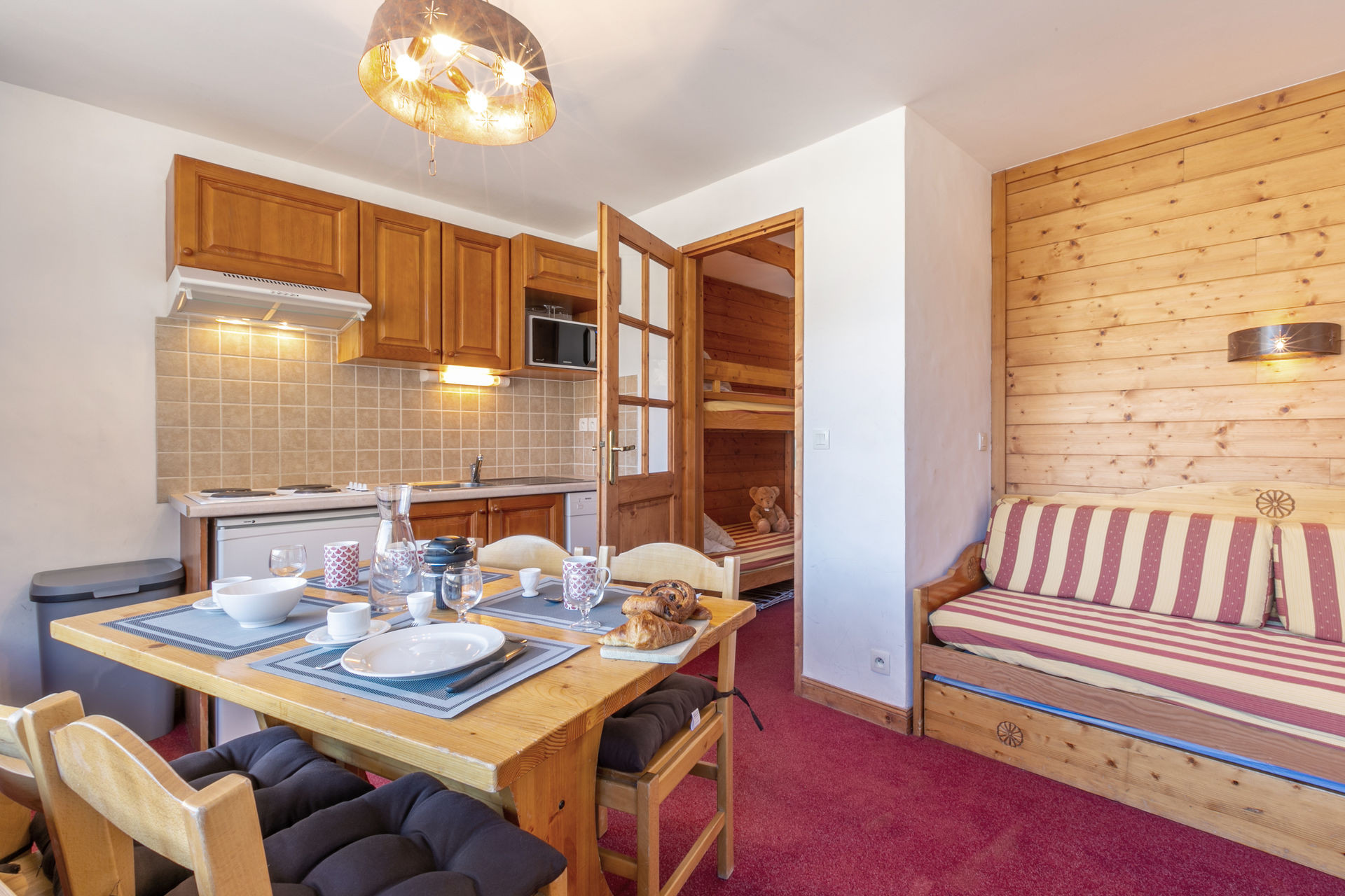 _lv_images__lot_0000110005_01_1457708