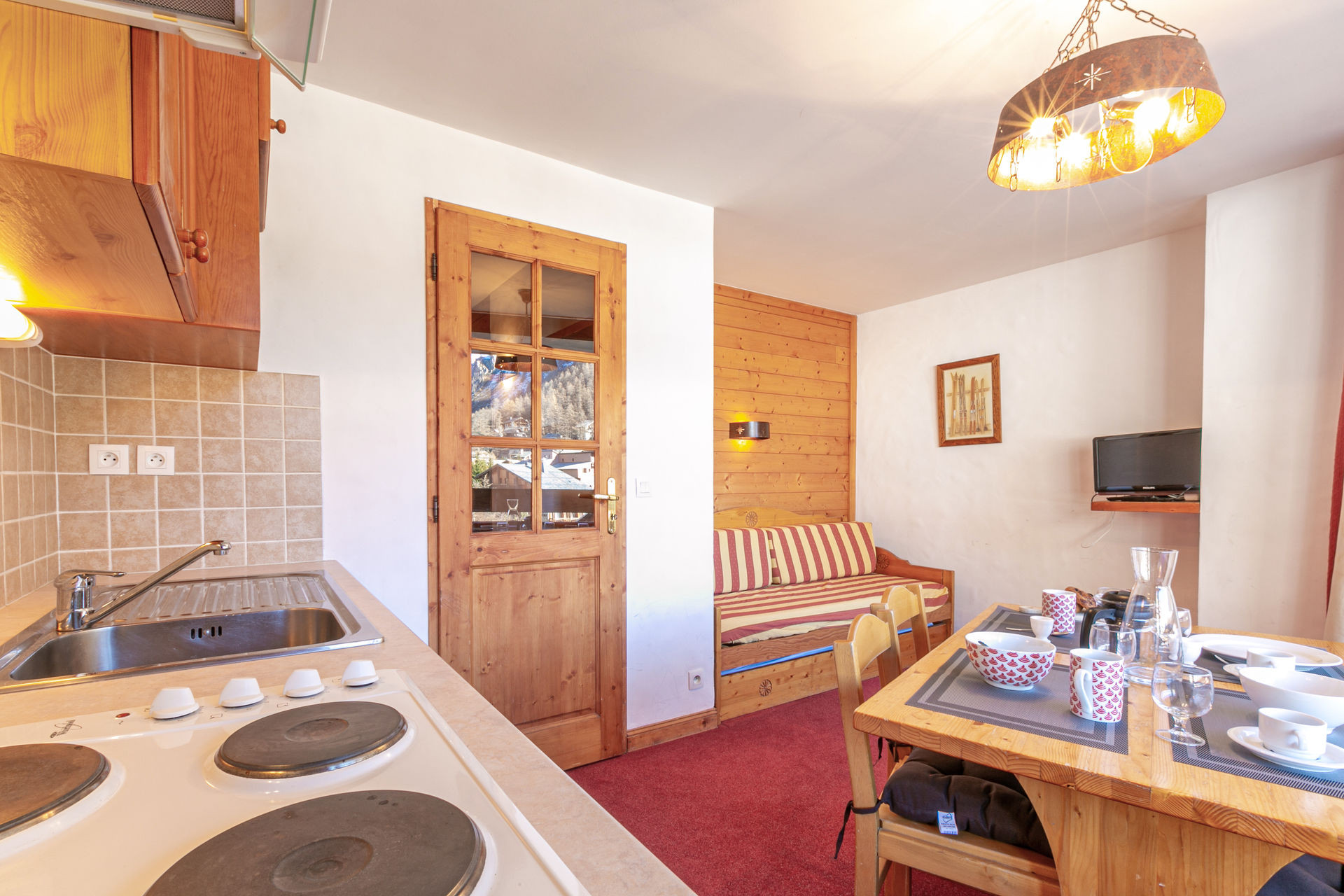 _lv_images__lot_0000110005_02_1457709