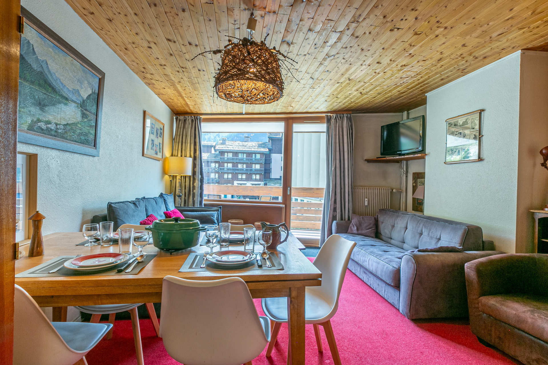 _lv_images__lot_0000110032_14_1456956