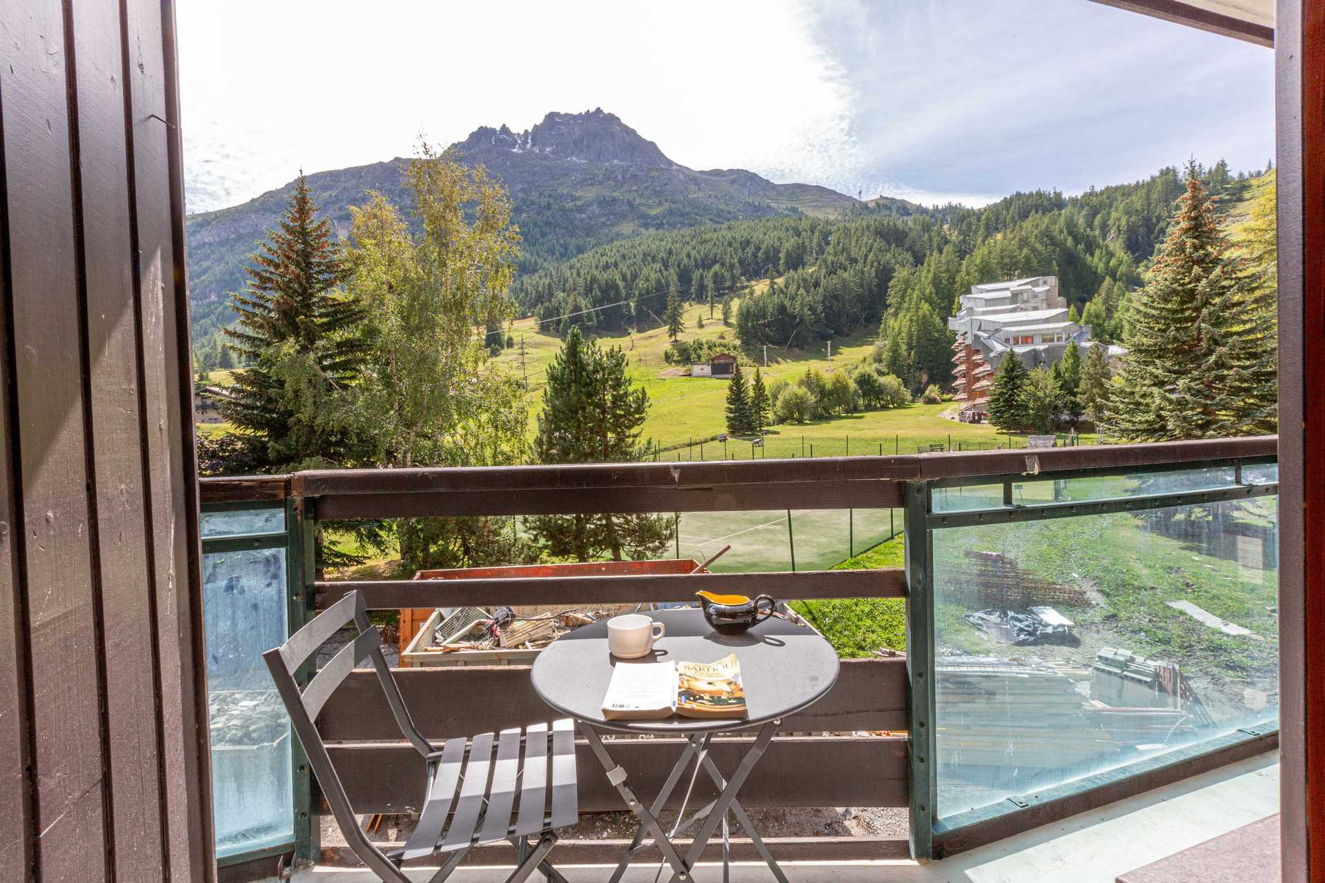 _lv_images__lot_0000120031_09_1455832