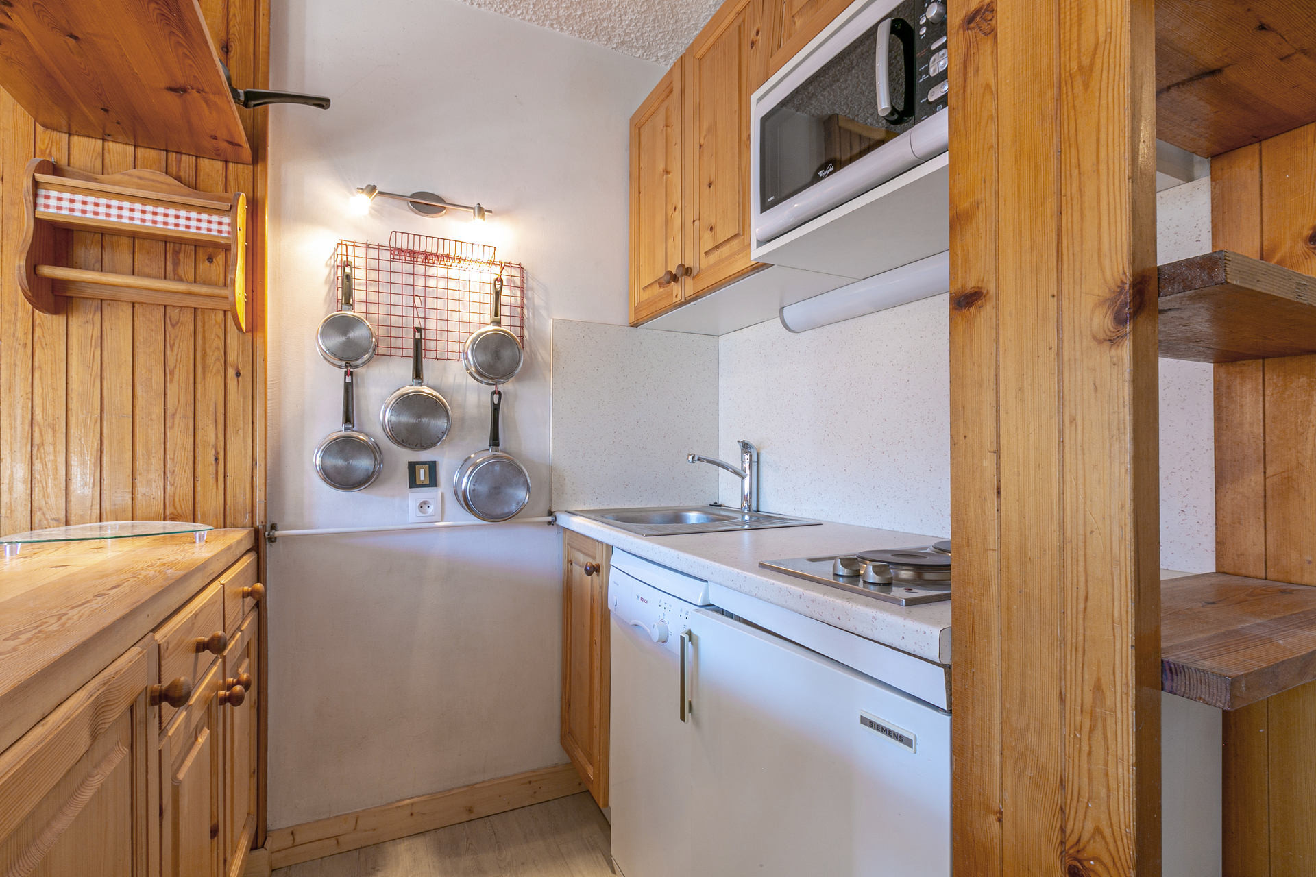 _lv_images__lot_0000140033_05_1456870