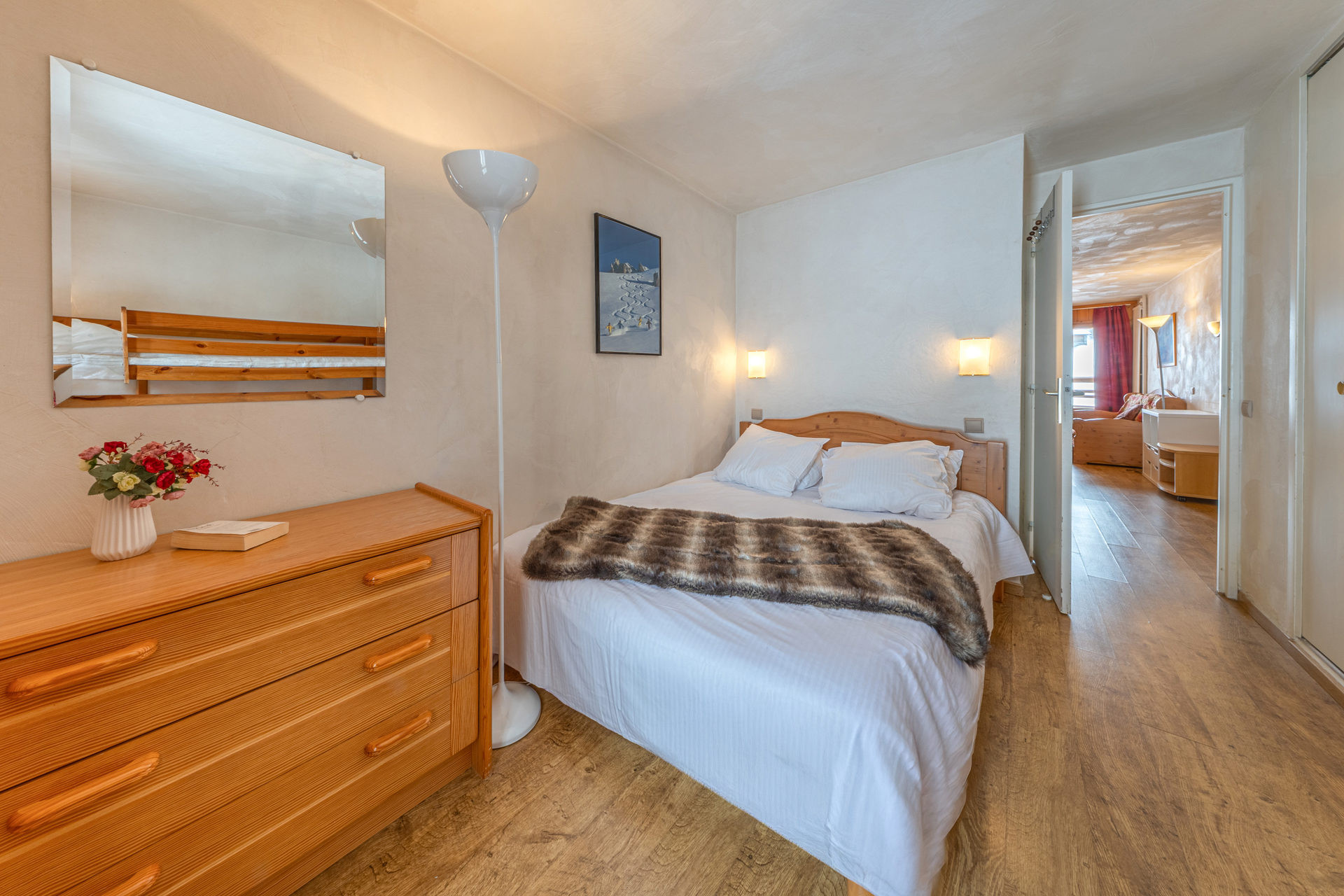 _lv_images__lot_0000140050_07_1455466