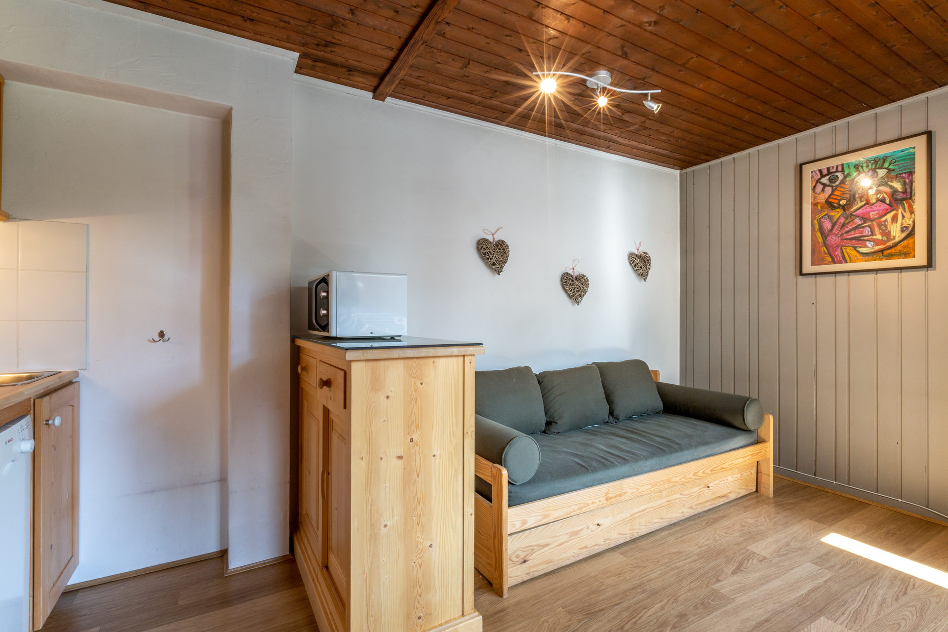 _lv_images__lot_0000150046_02_1458454