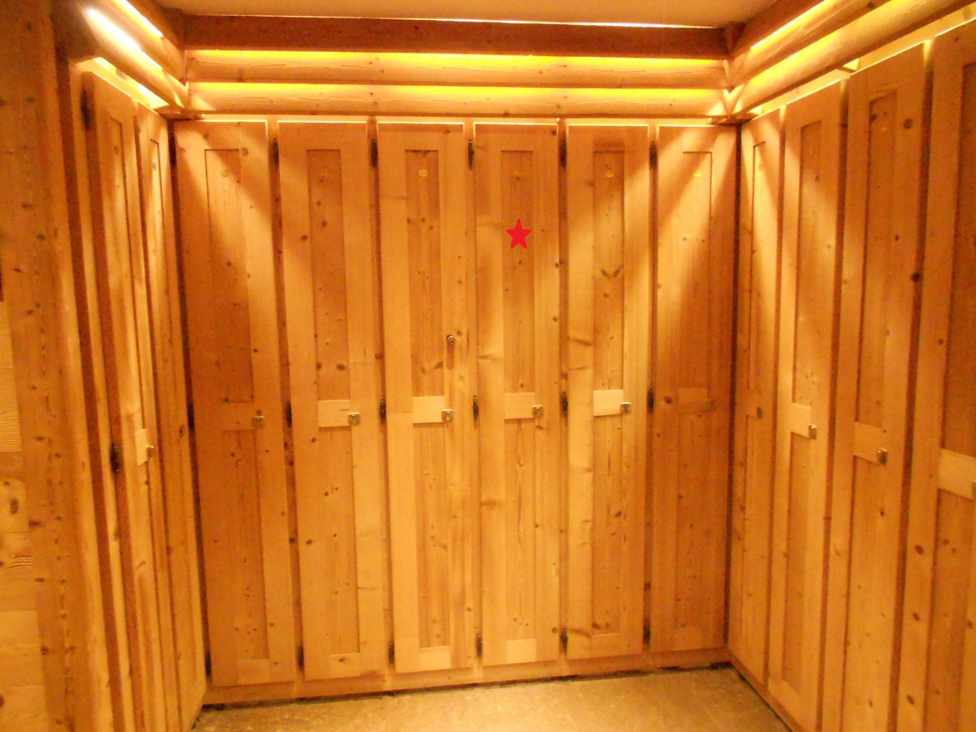 _lv_images__lot_0000150046_16_1458467