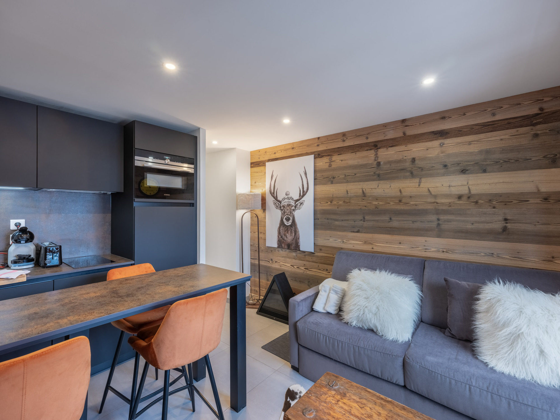 _lv_images__lot_0000170207_02_1446153