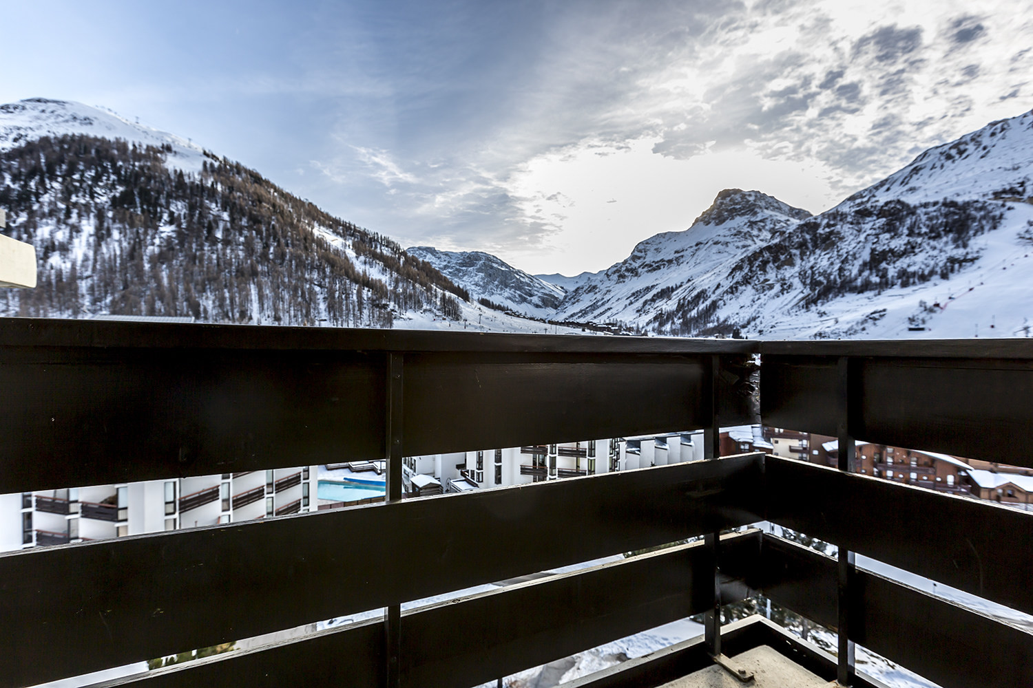 _lv_images__lot_0000180025_15_1457585