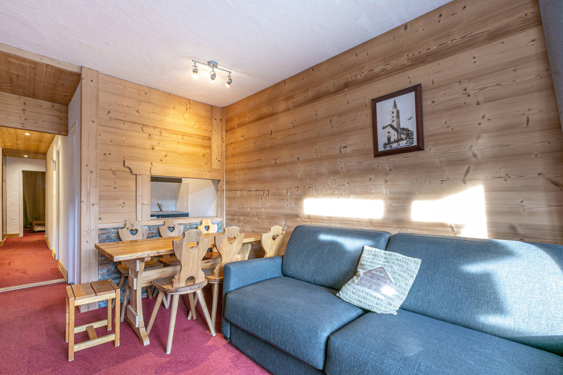 _lv_images__lot_0000200076_02_1457299