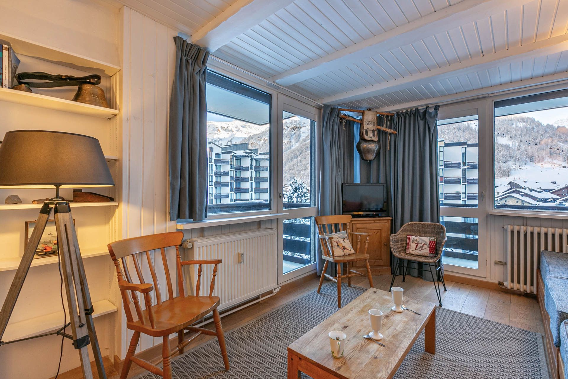 _lv_images__lot_0000200094_06_1456411