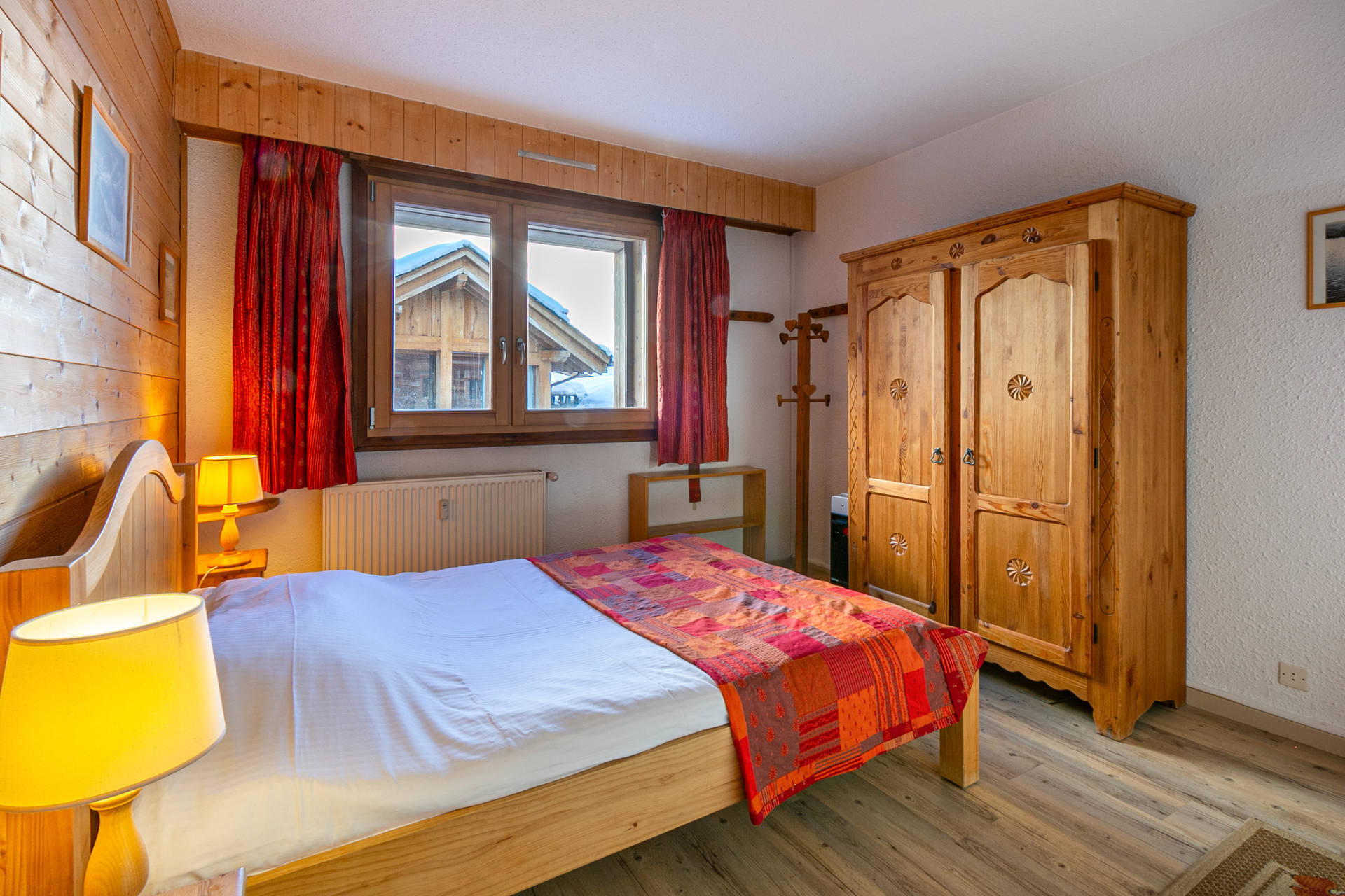 _lv_images__lot_0000220030_06_1457425