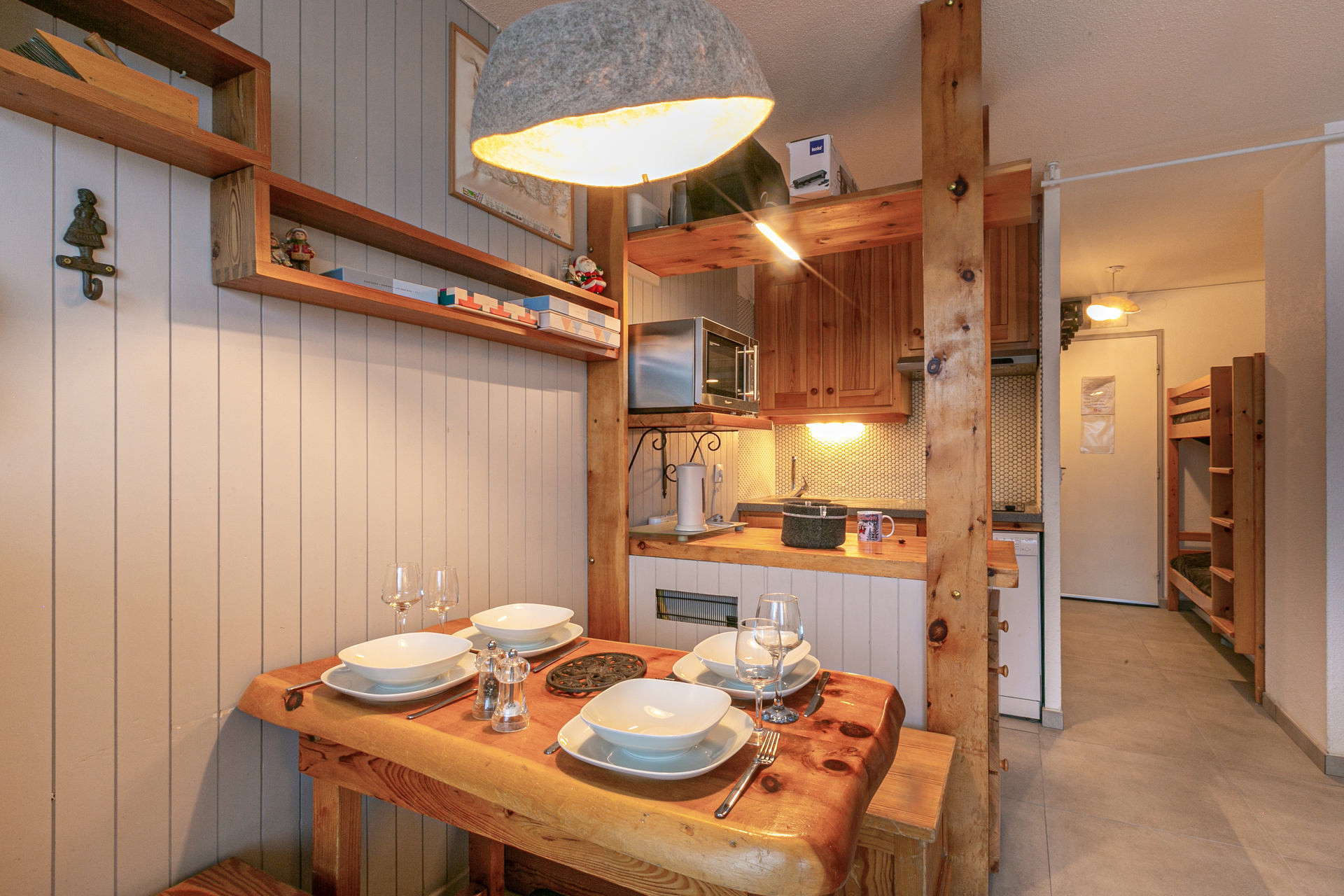 _lv_images__lot_0000240033_04_1456500