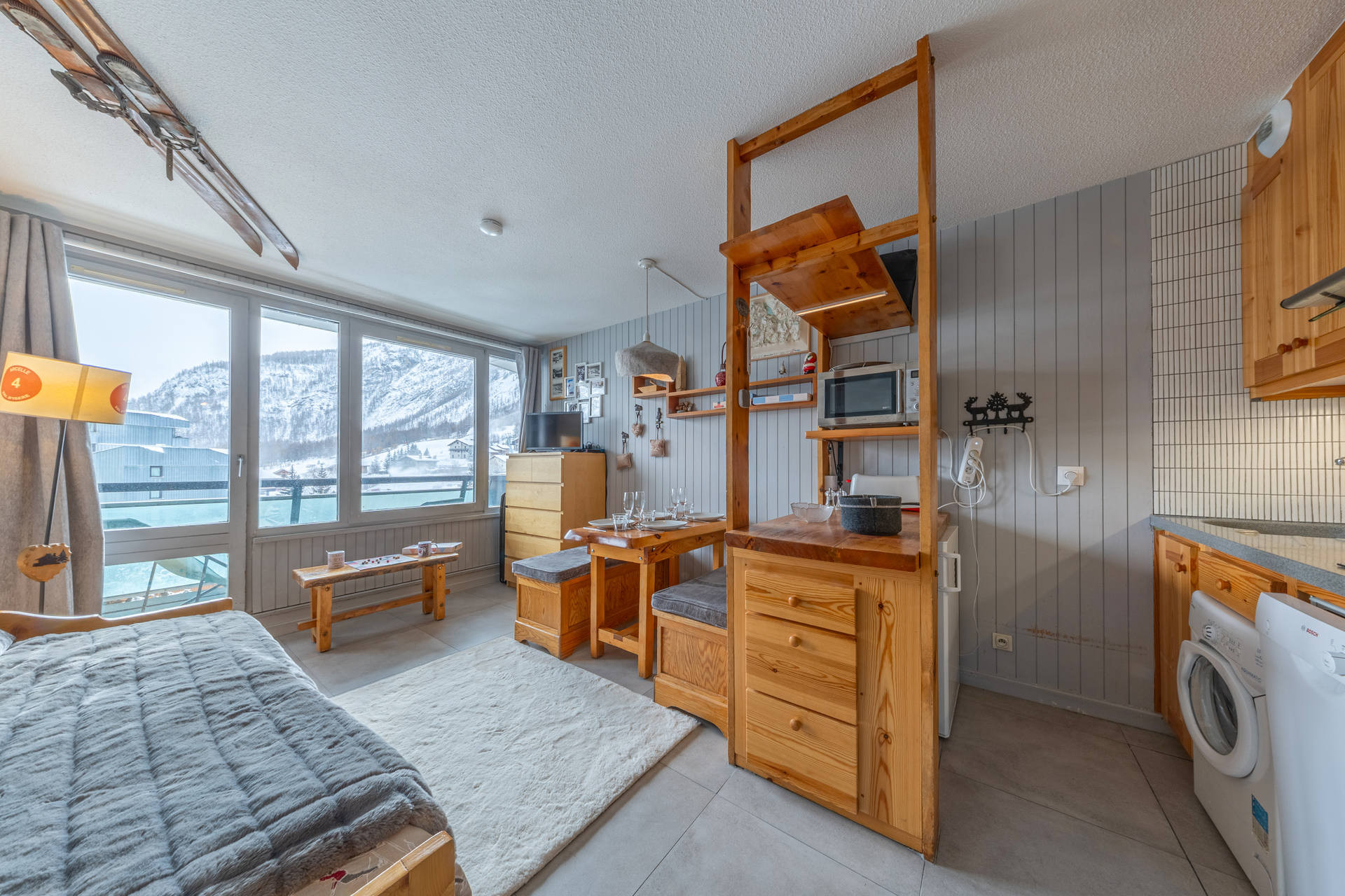 _lv_images__lot_0000240033_07_1456503